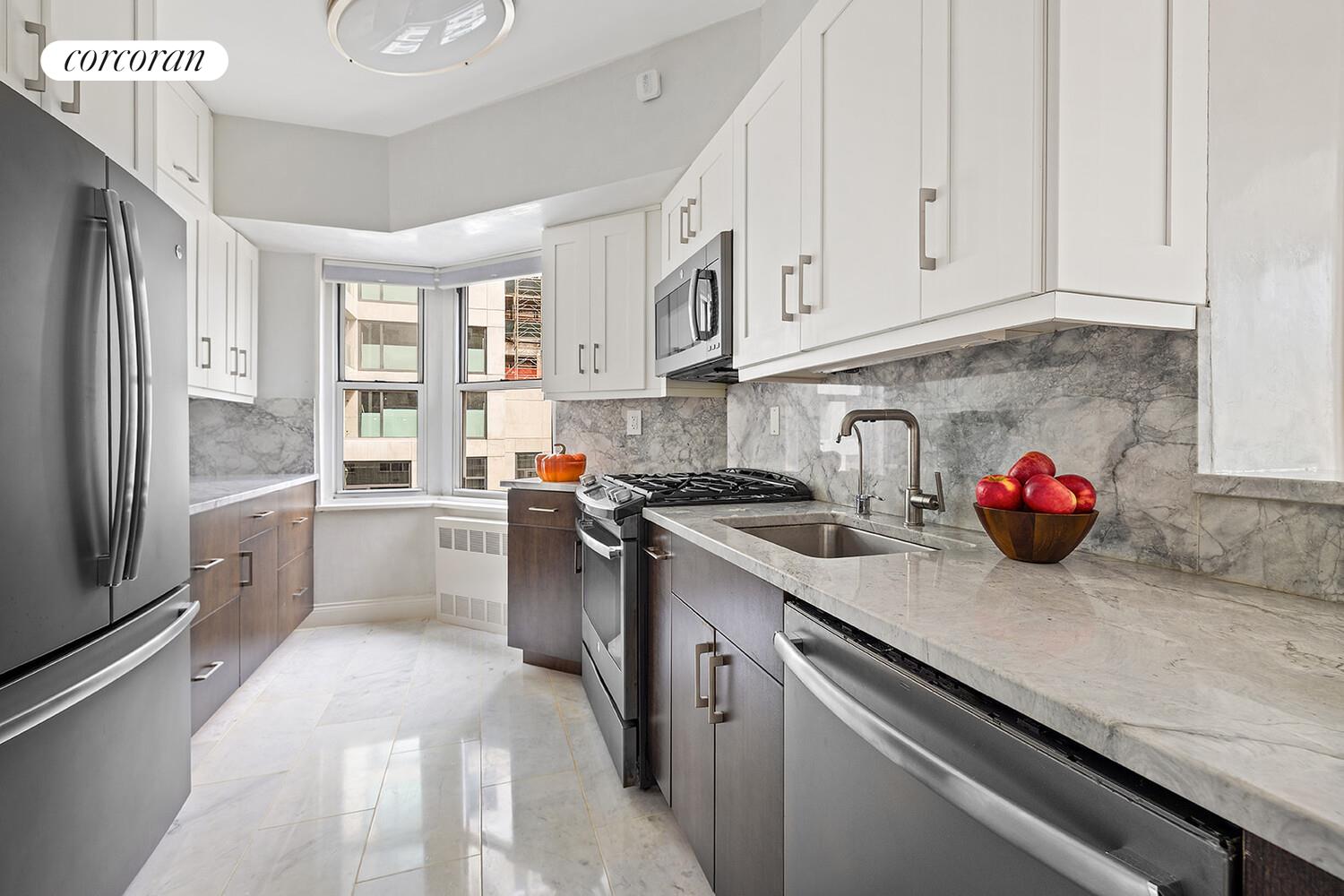 136 E 56TH Street PHB