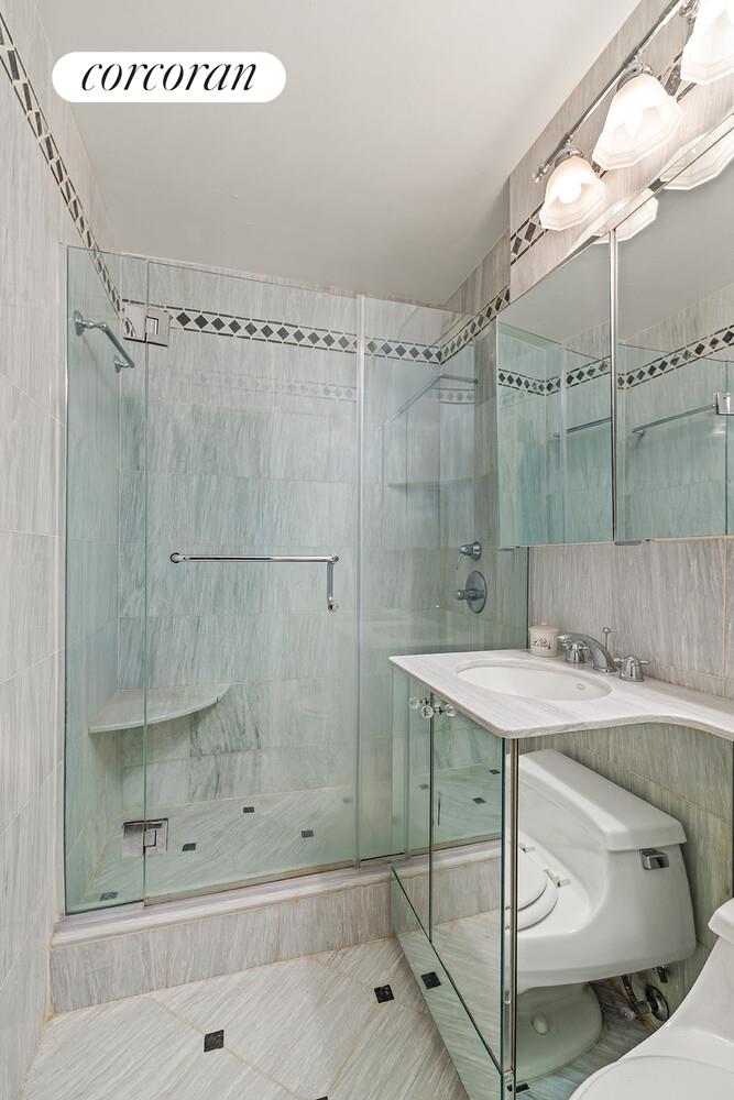 201 E 66TH Street 2D