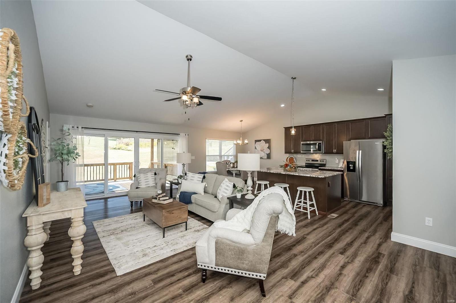 1382 Farnman Drive