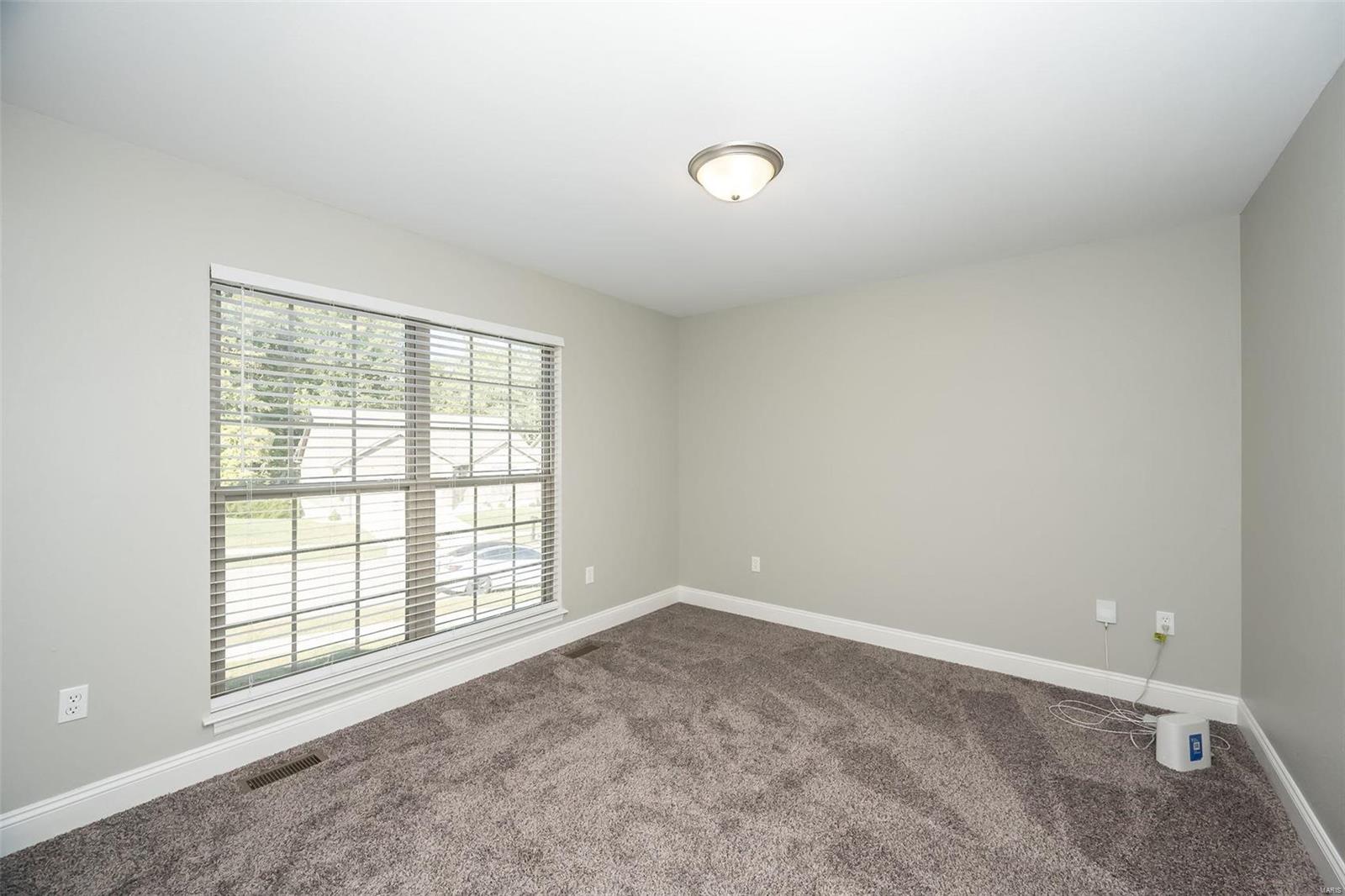1382 Farnman Drive
