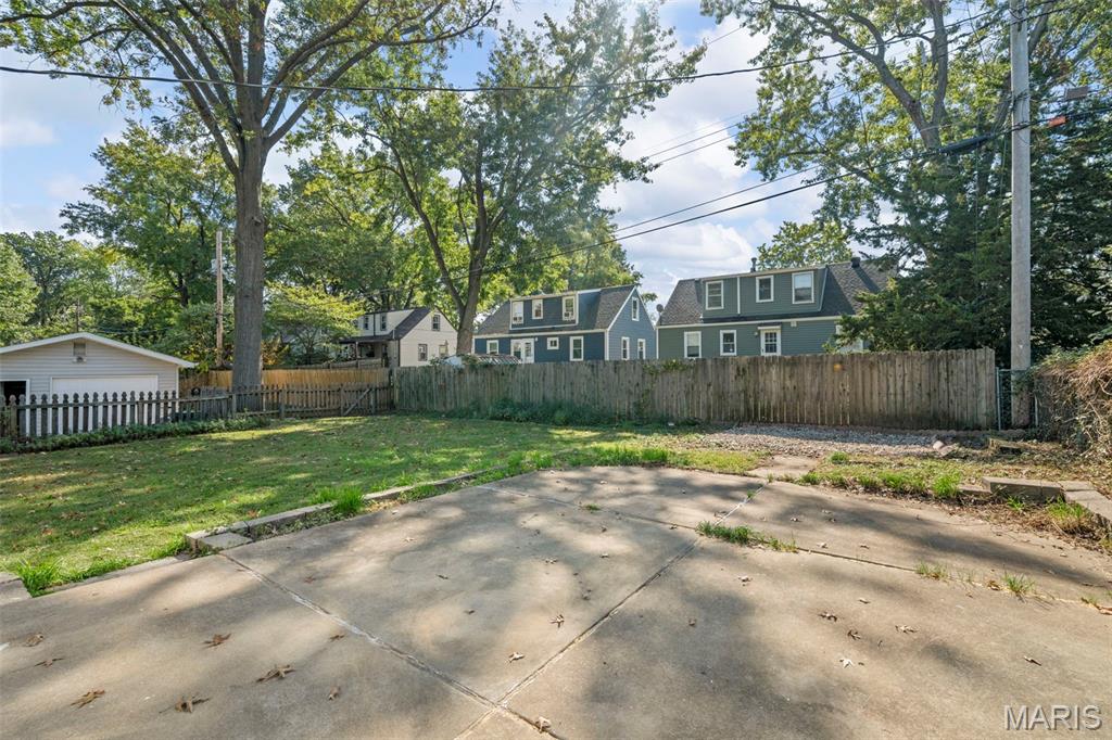 6870 Foxcroft Drive