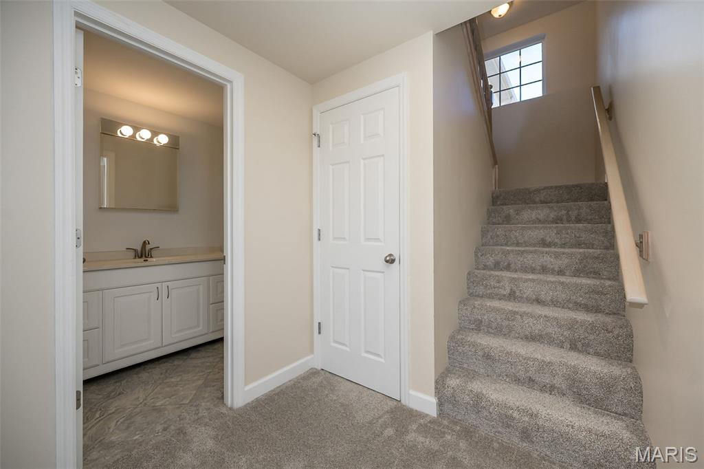 728 Grandview Ridge Court