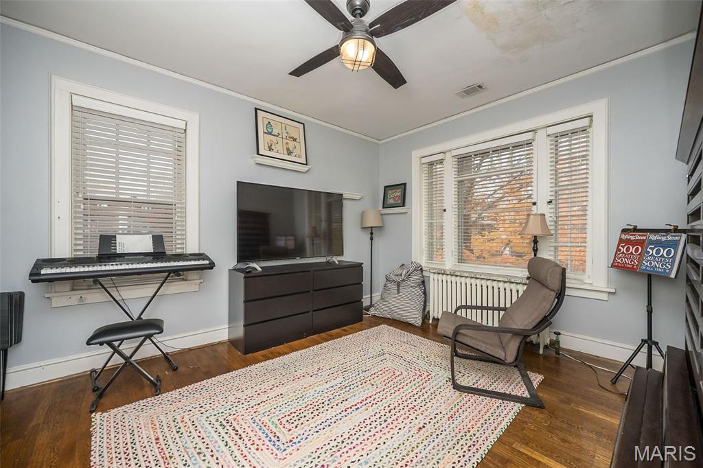 6603 Pershing Avenue