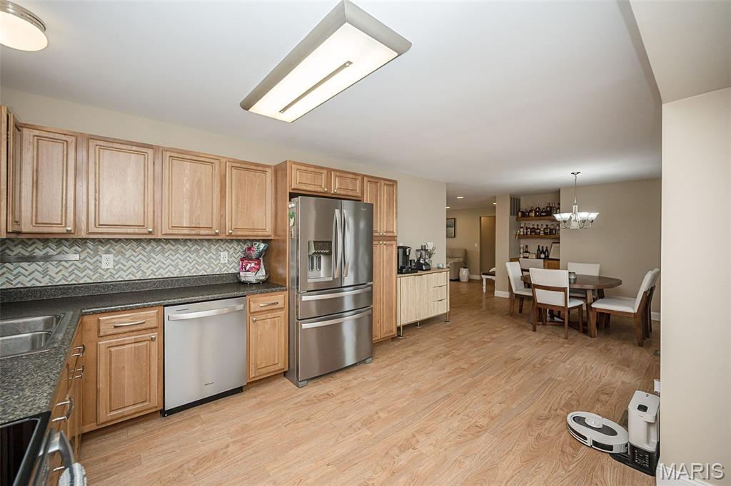 1226 Kings Trail Lane