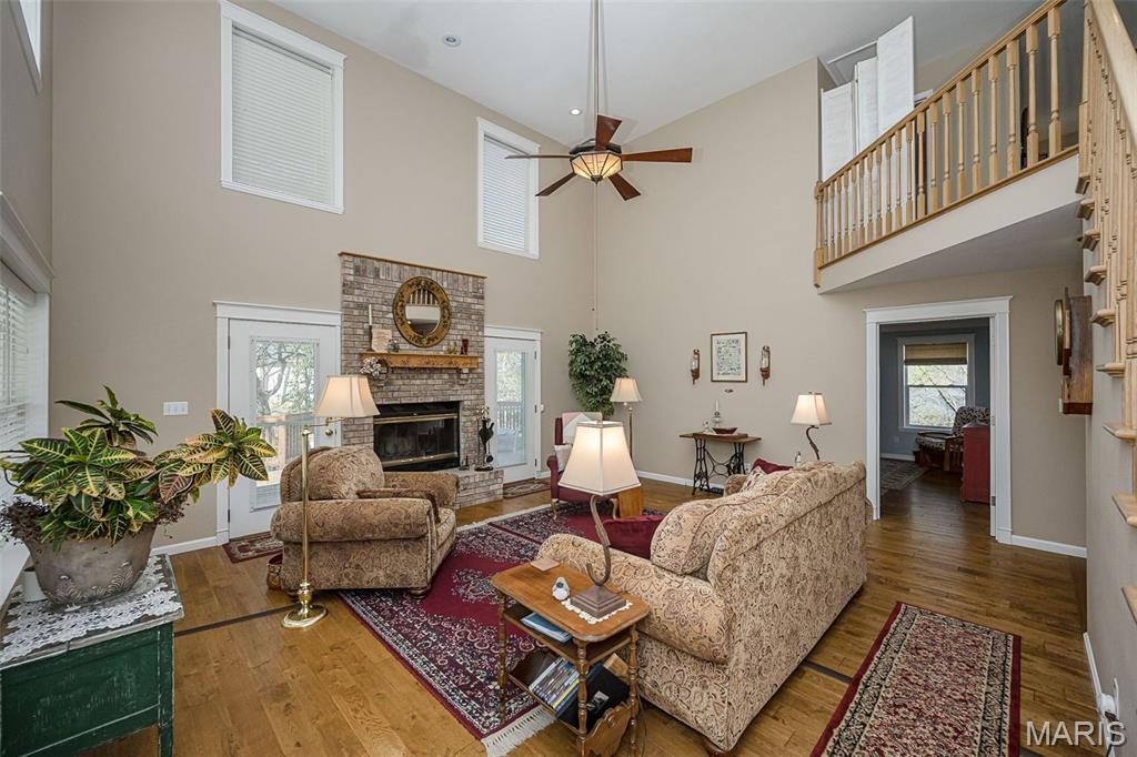 1529 Paradise Valley Drive