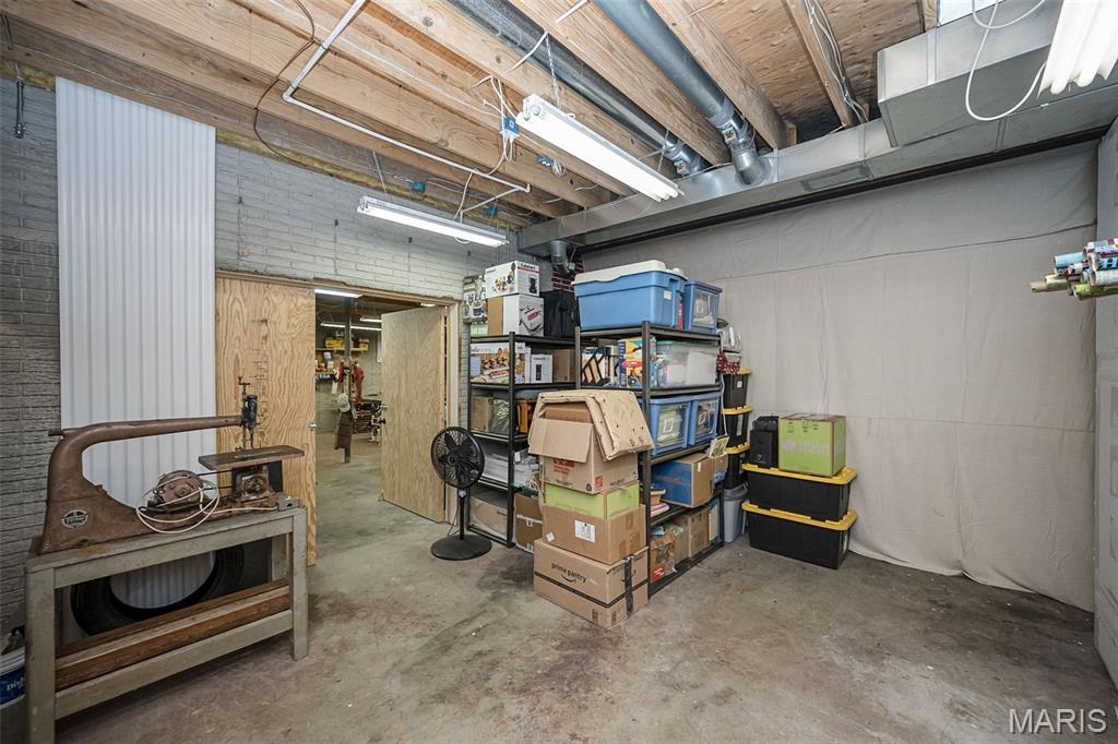 1529 Paradise Valley Drive