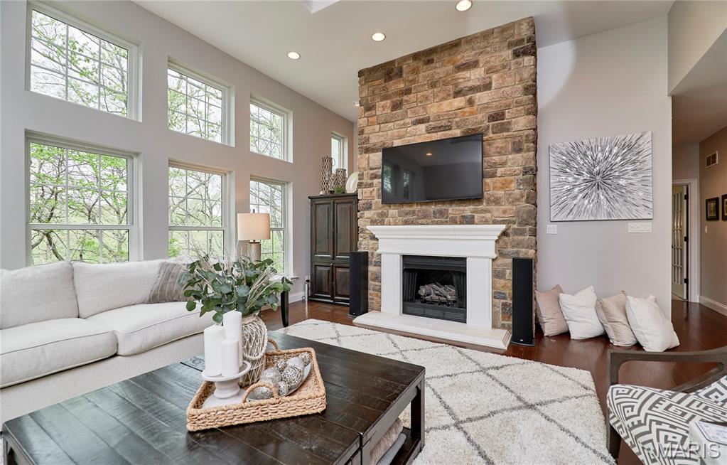 1275 Diamond Valley Drive