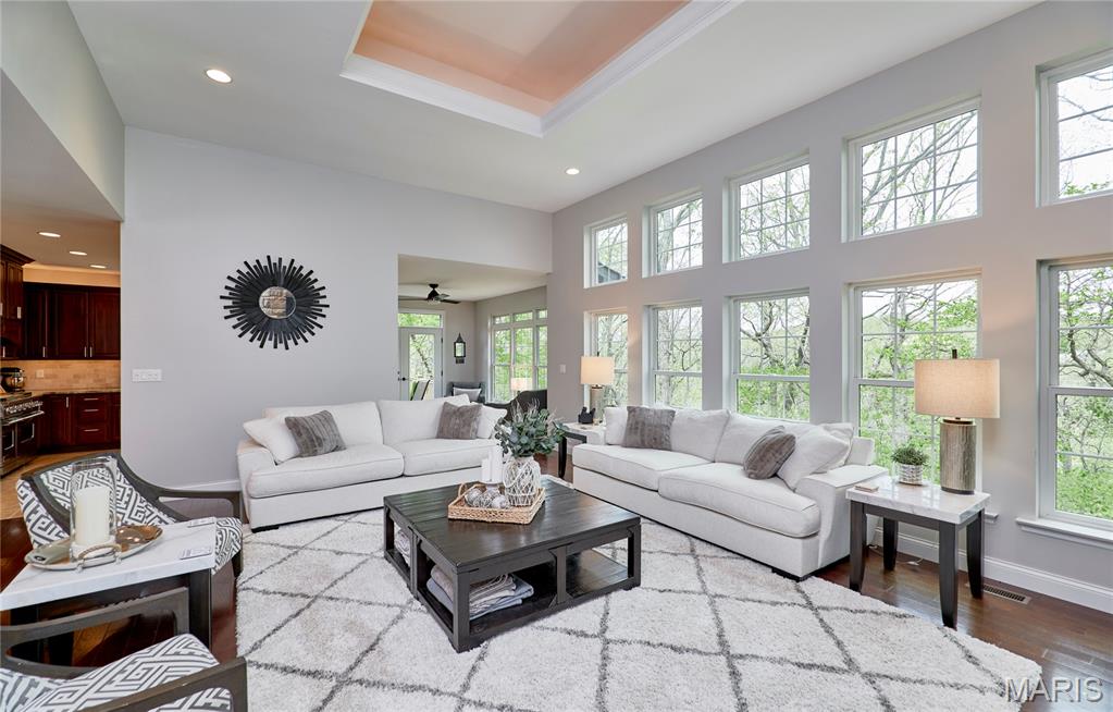 1275 Diamond Valley Drive