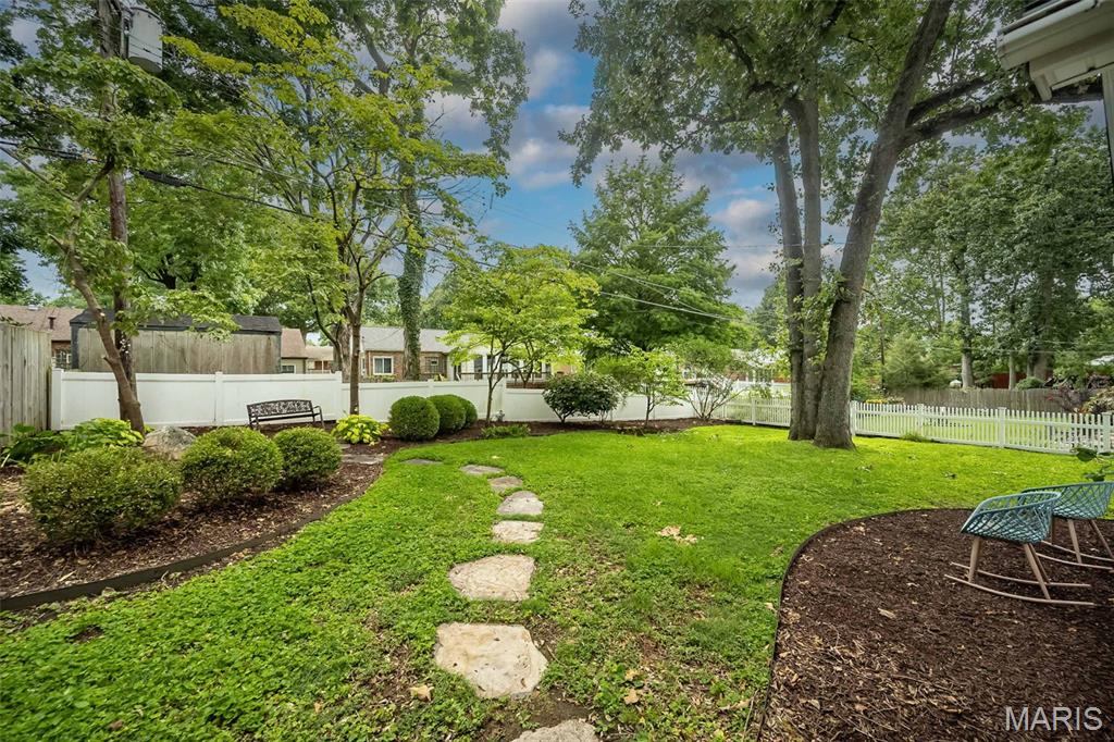 1119 Cheshire Lane