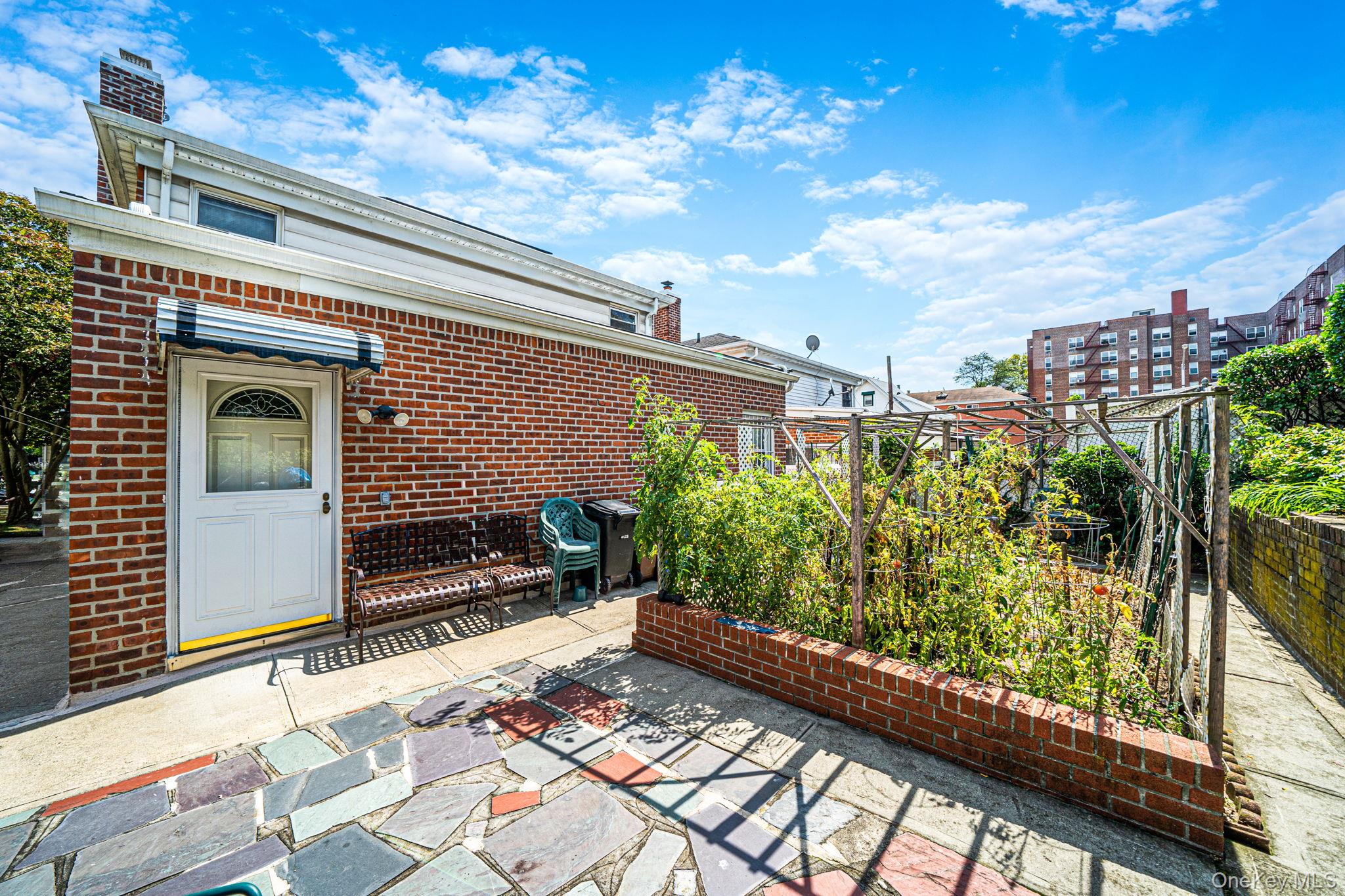 8618 164th Street