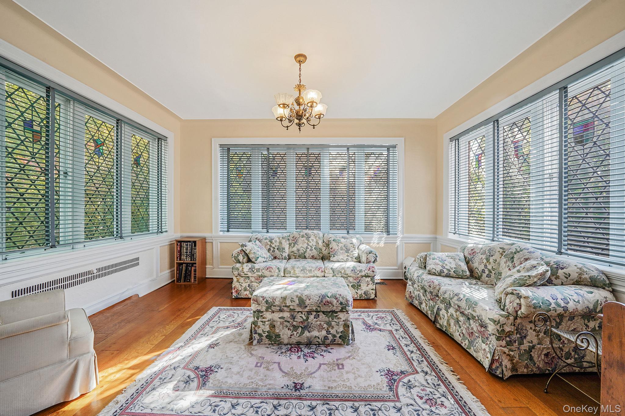 8402 Midland Parkway