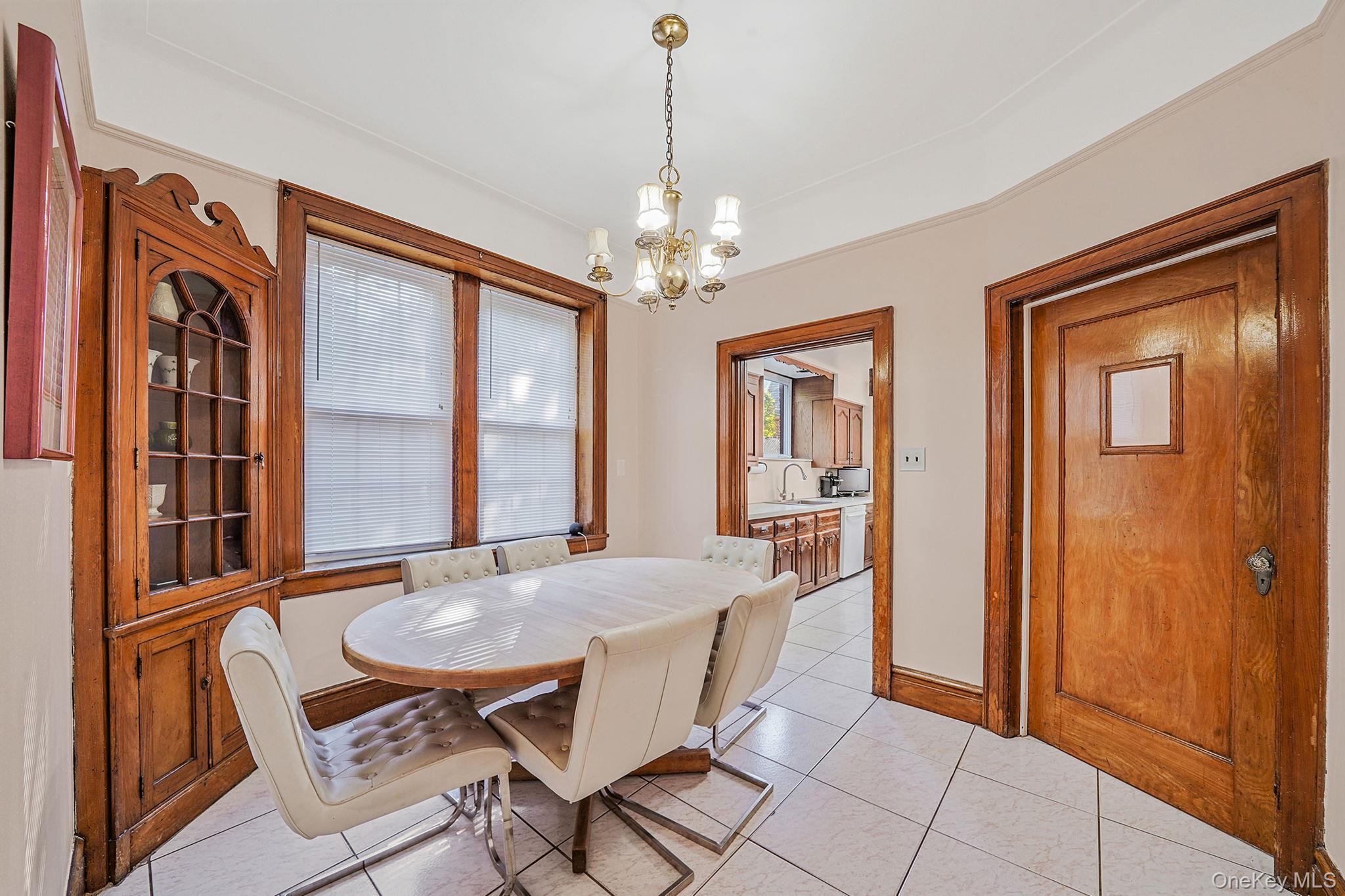 8402 Midland Parkway