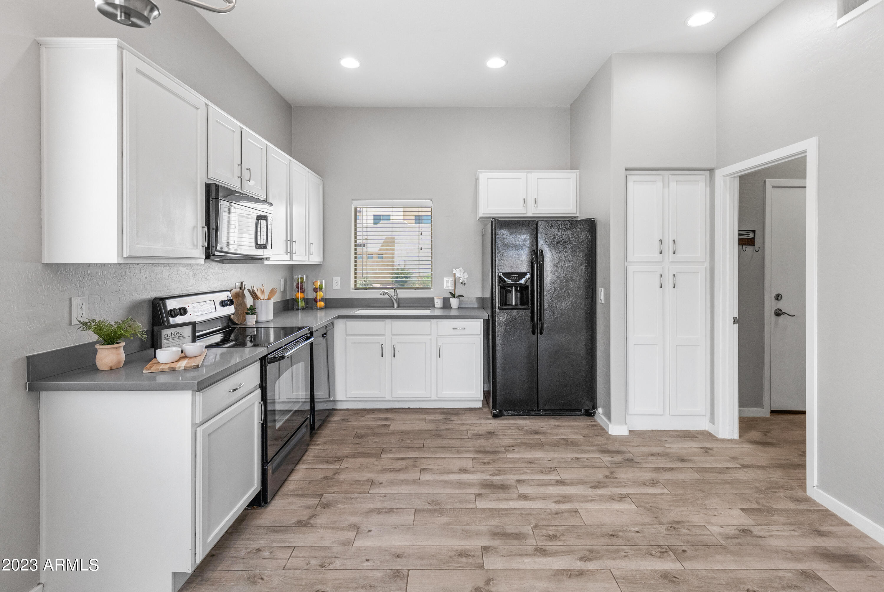 544 N Alma School Road Unit: 8