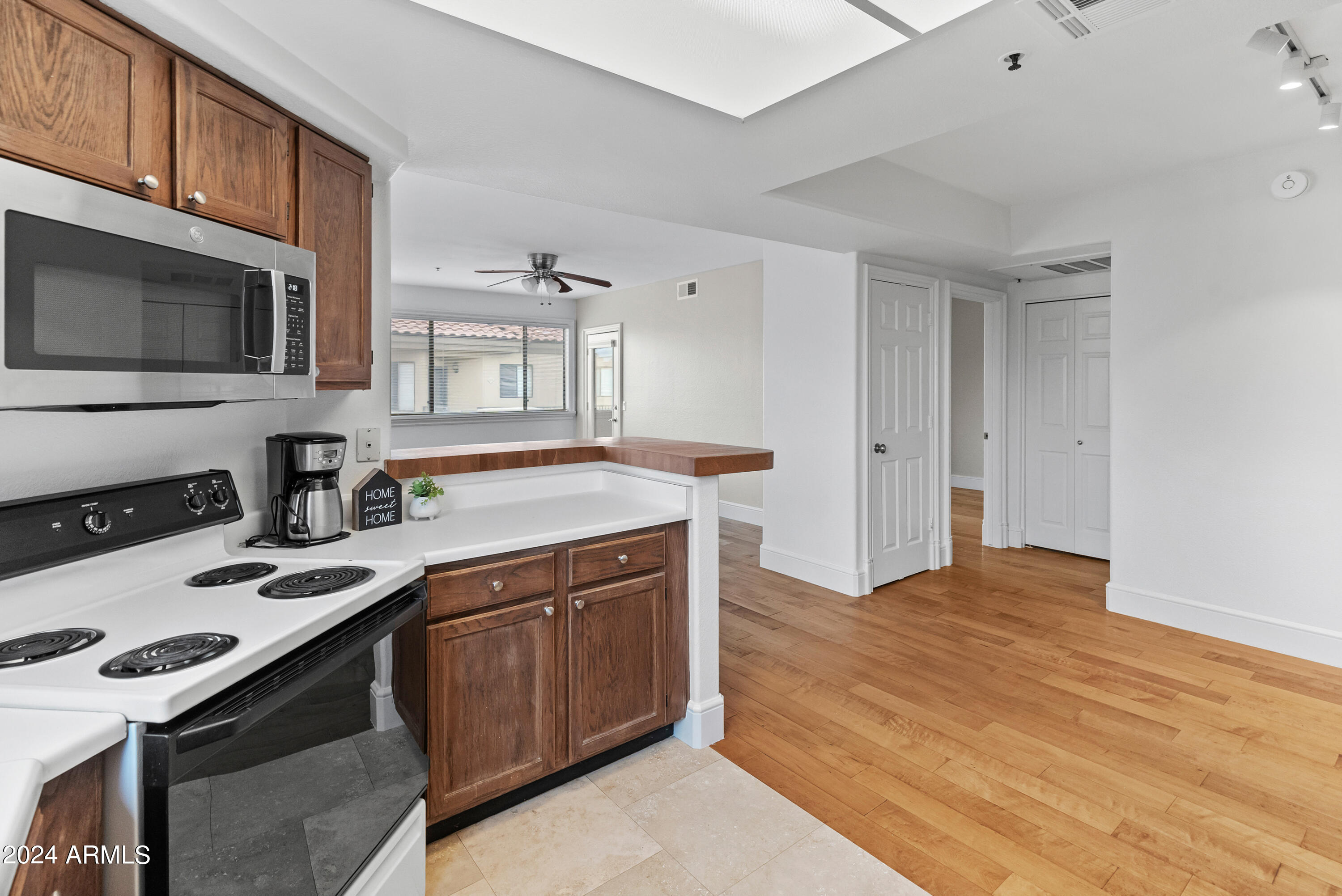 4925 E Desert Cove Avenue Unit: 317