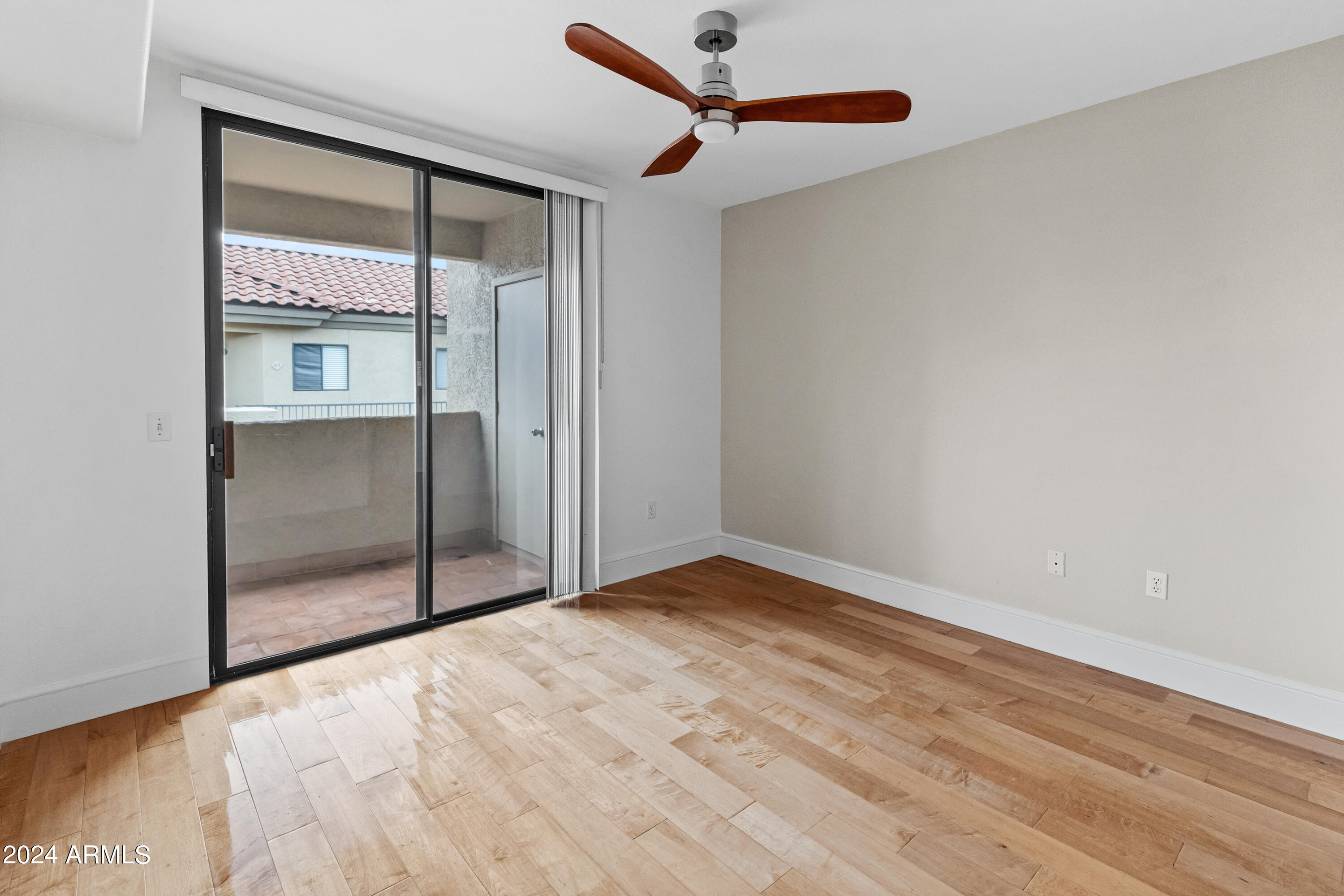 4925 E Desert Cove Avenue Unit: 317