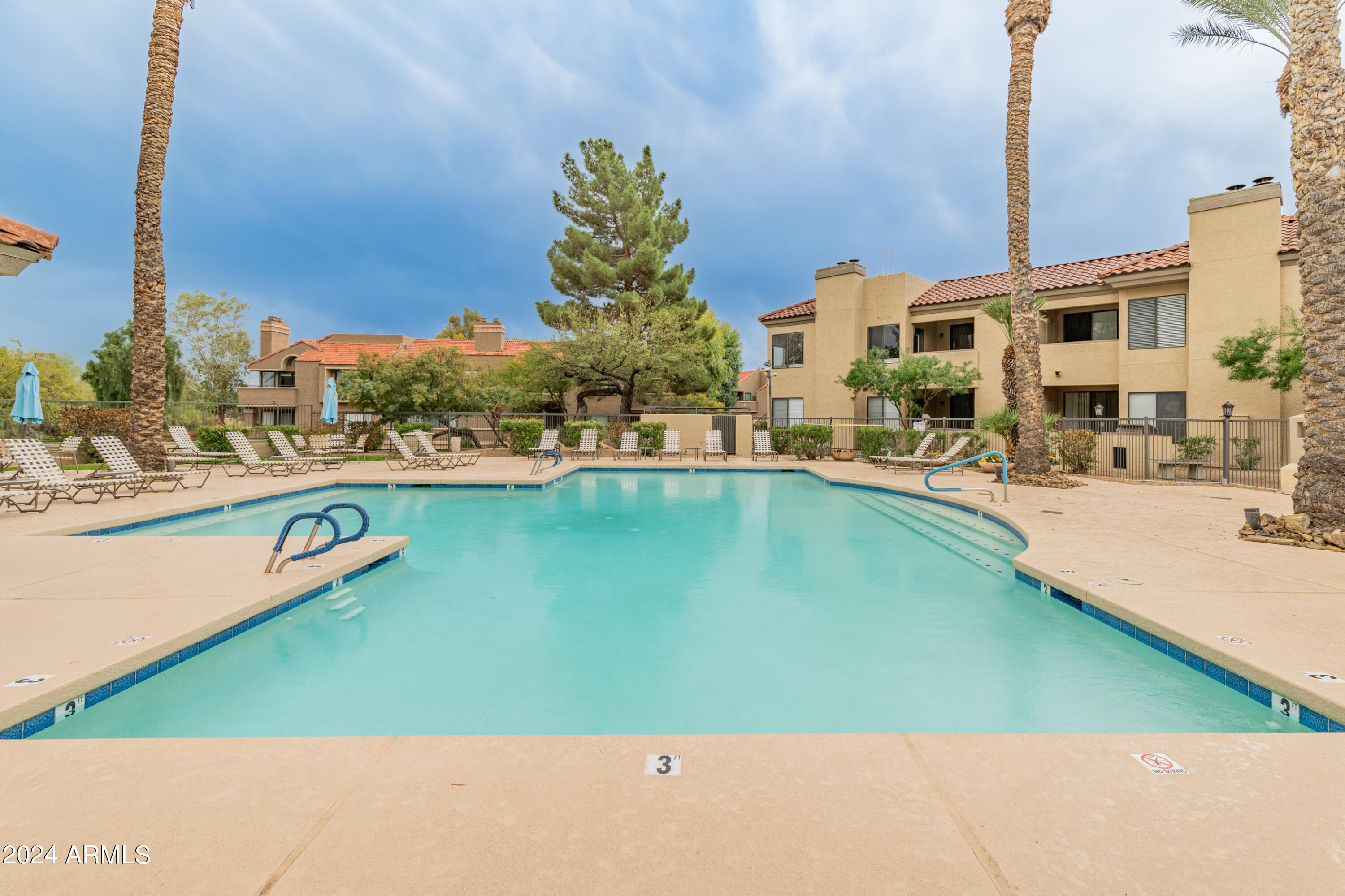 4925 E Desert Cove Avenue Unit: 317