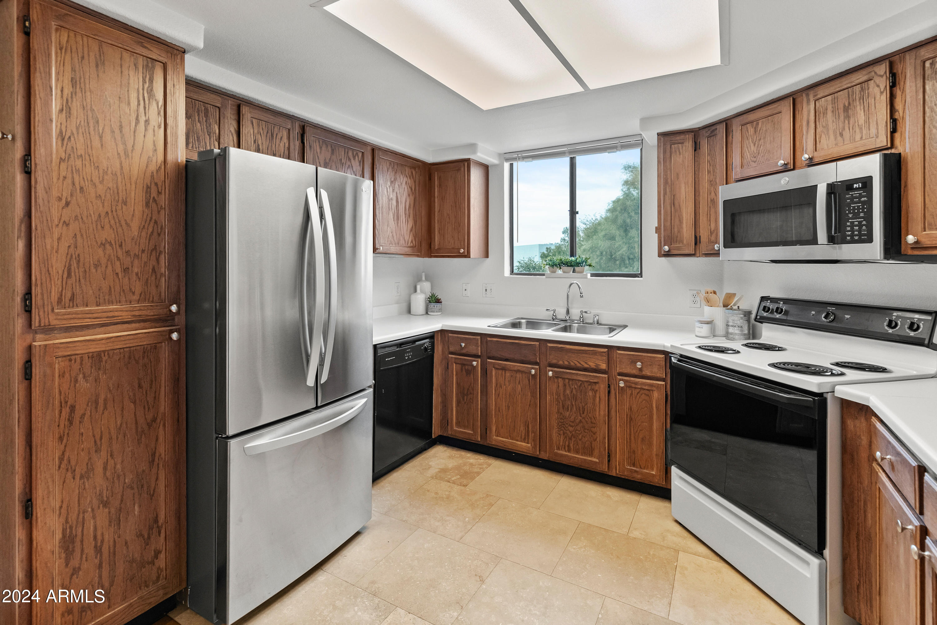 4925 E Desert Cove Avenue Unit: 317