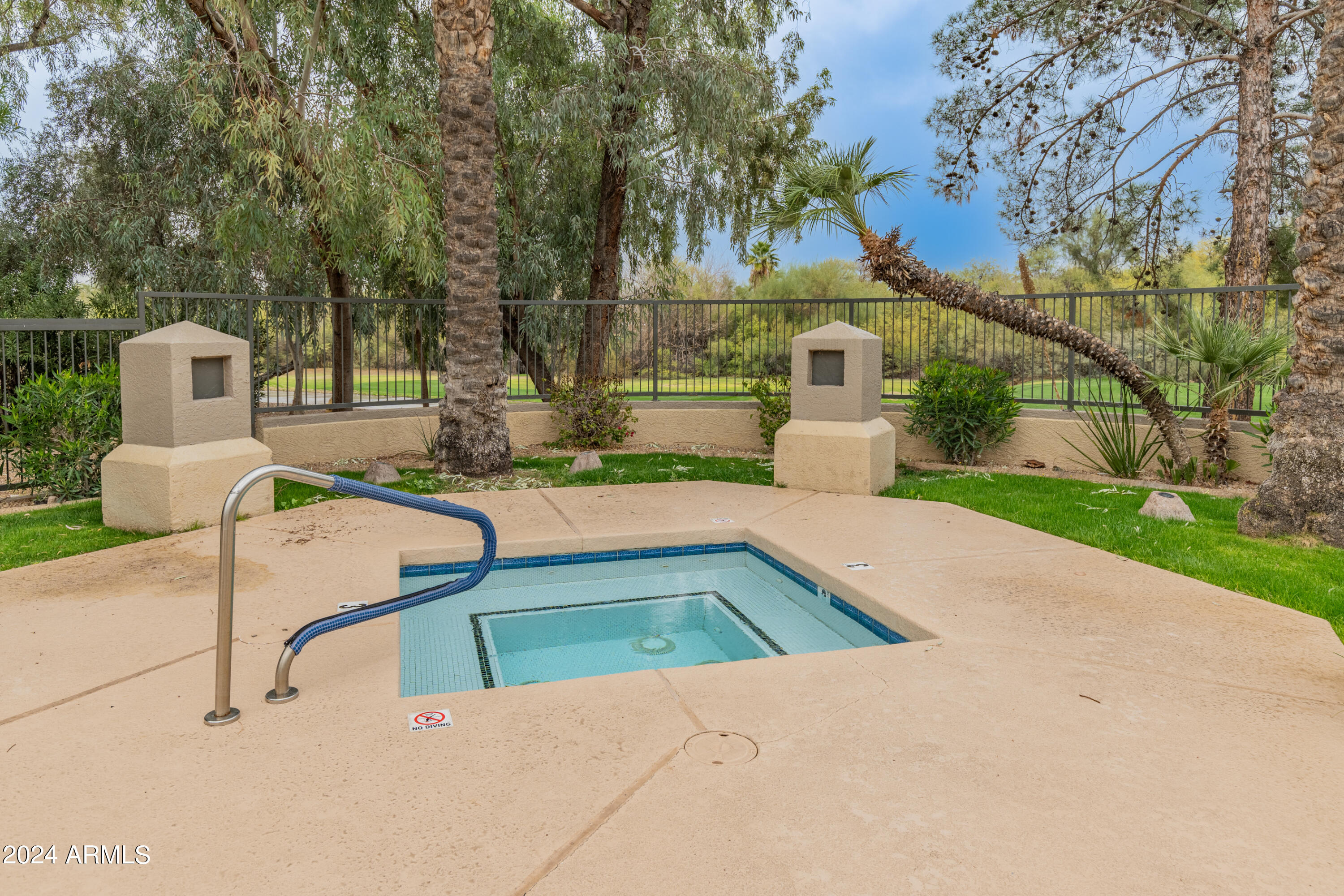 4925 E Desert Cove Avenue Unit: 317