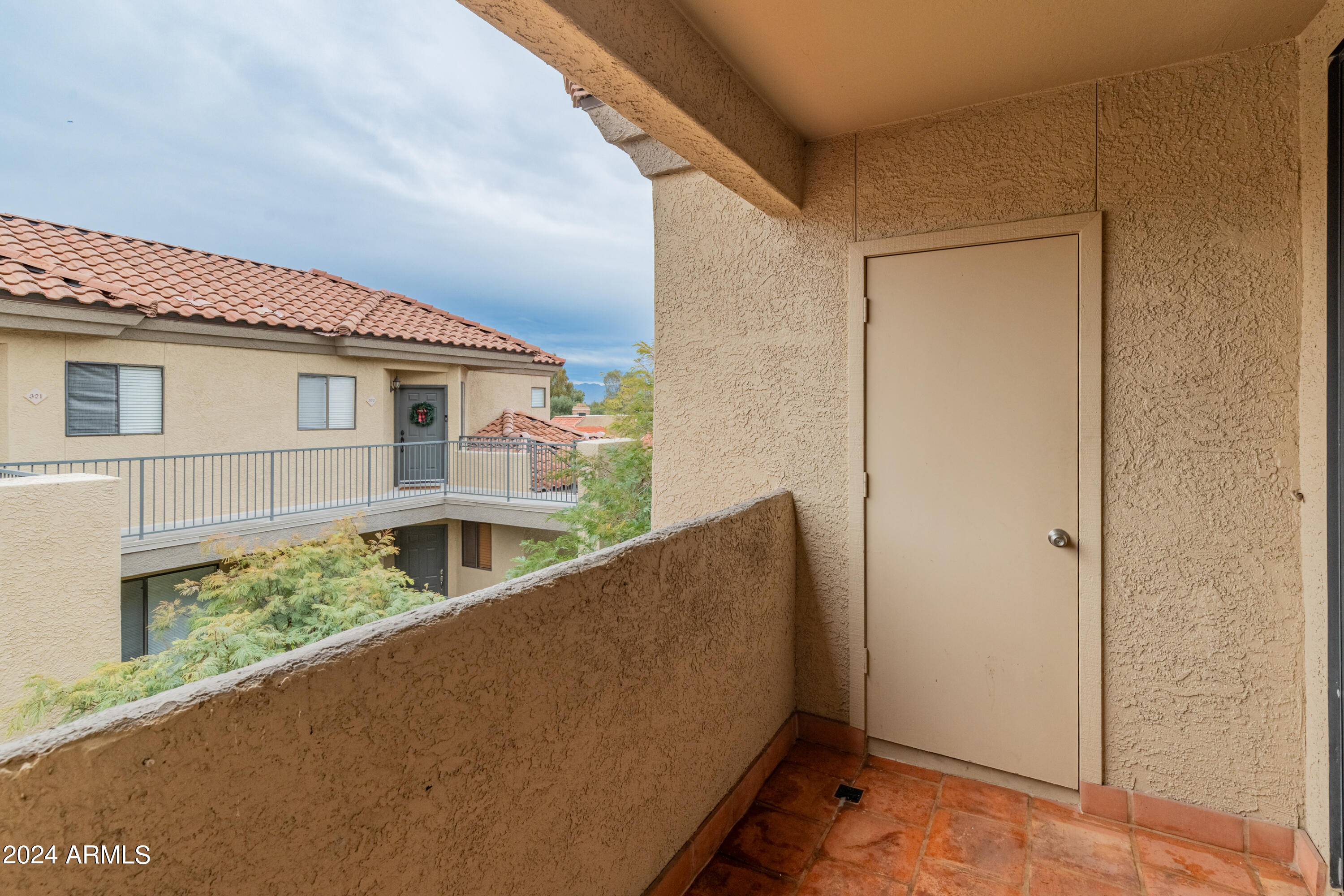 4925 E Desert Cove Avenue Unit: 317