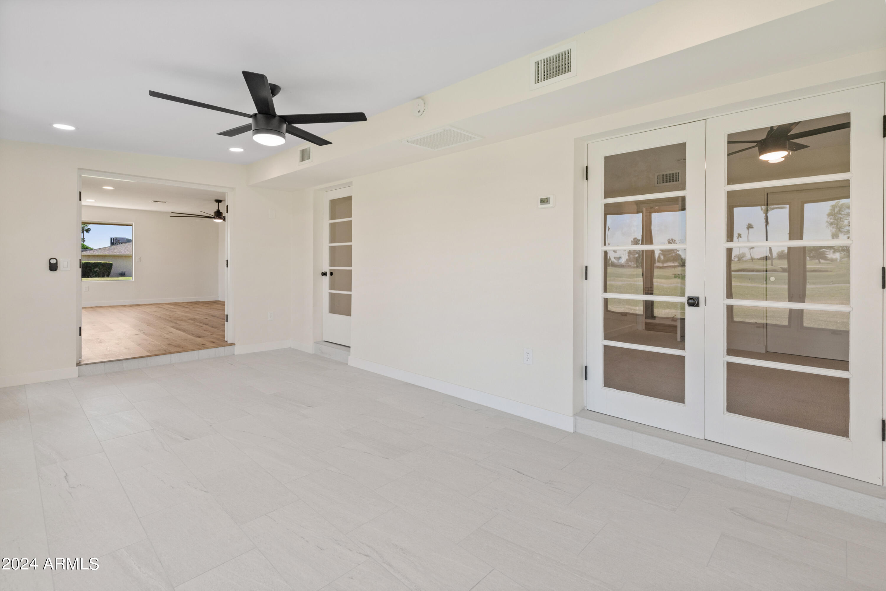 10534 W TROPICANA Circle