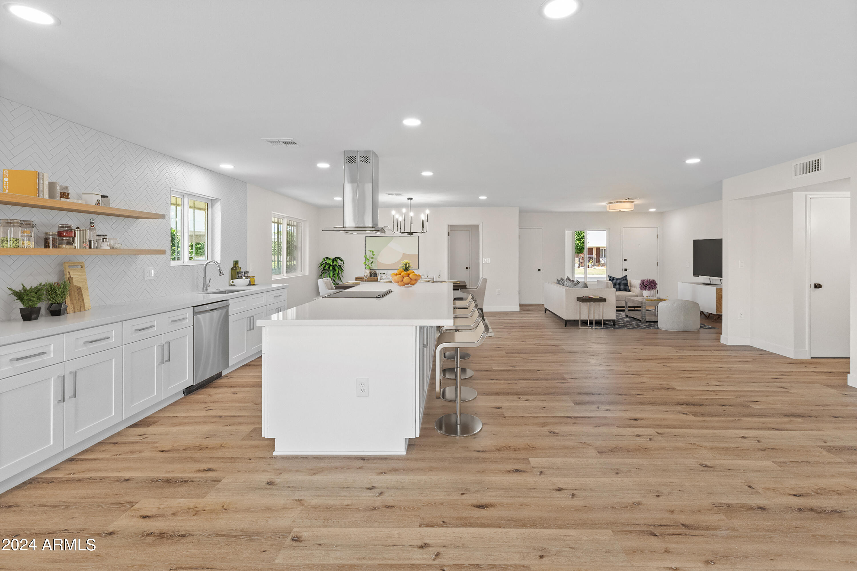 10534 W TROPICANA Circle