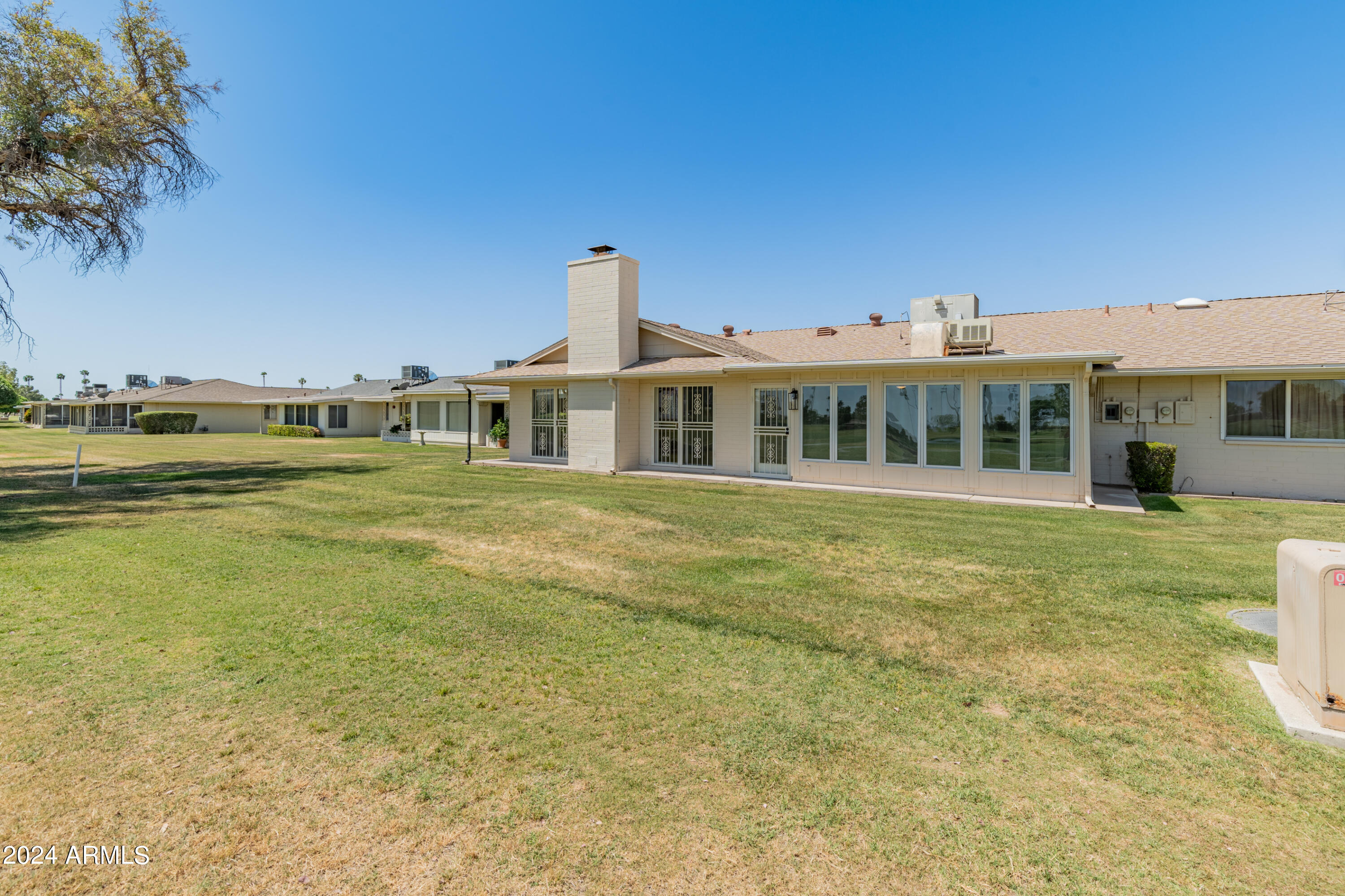 10534 W TROPICANA Circle