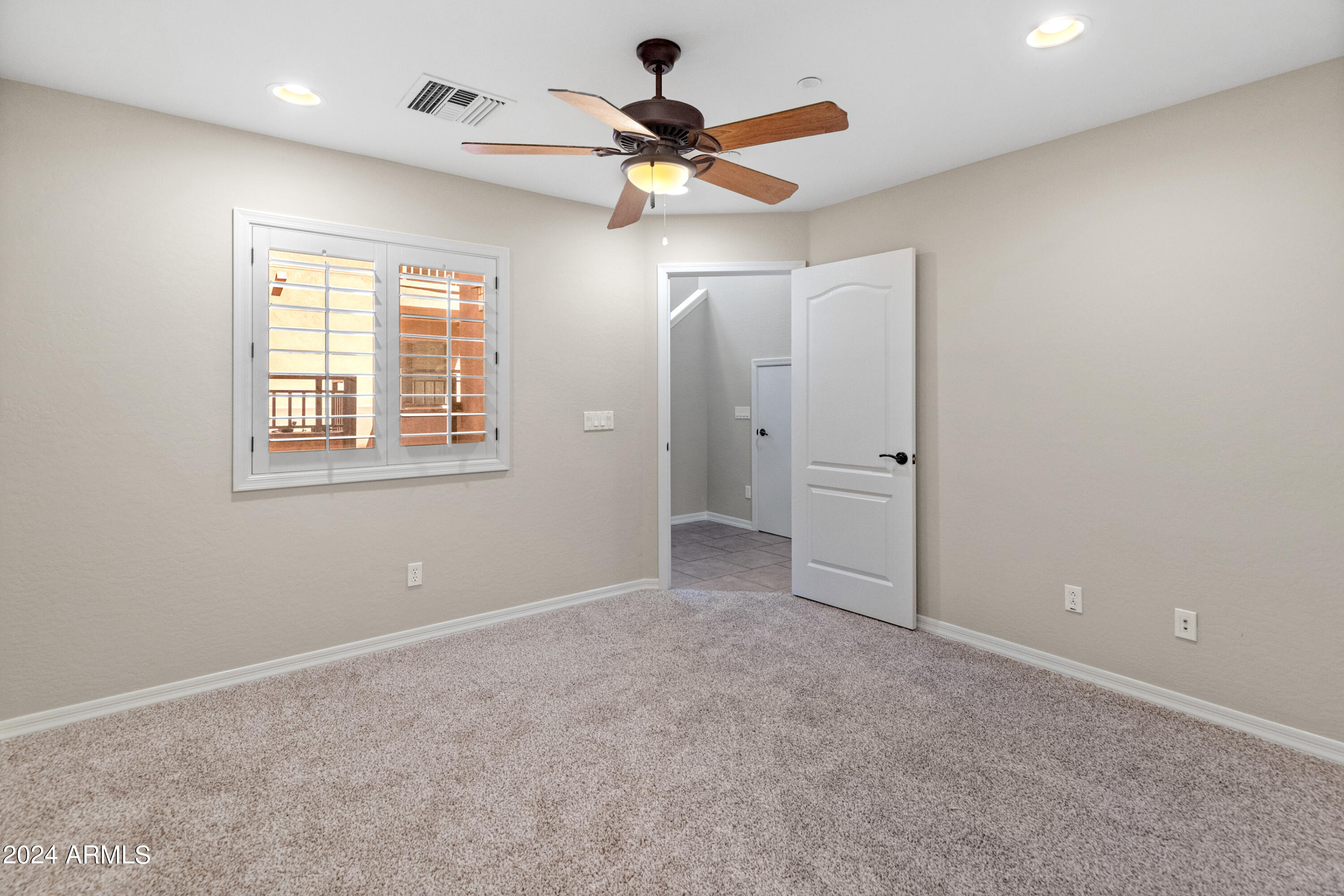 6940 E Cochise Road # 1039