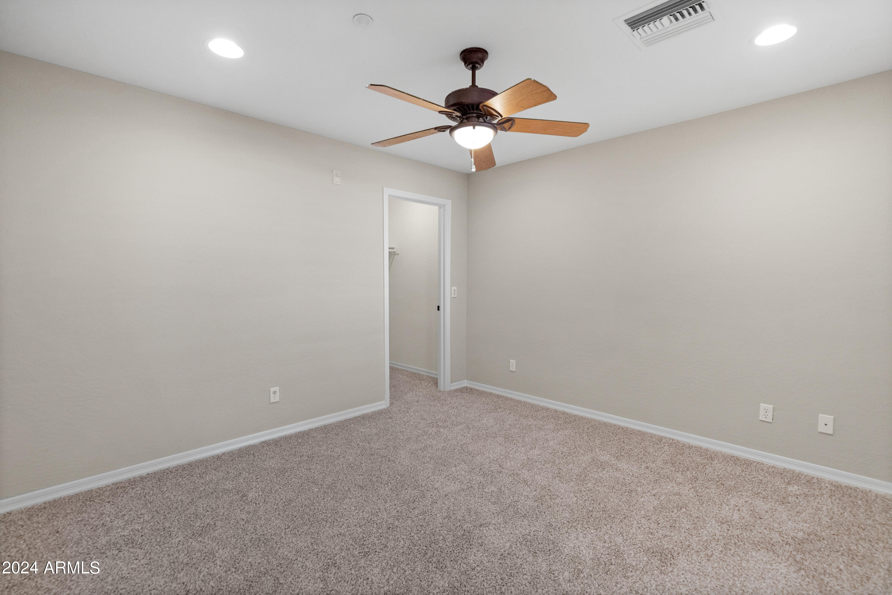 6940 E Cochise Road # 1039