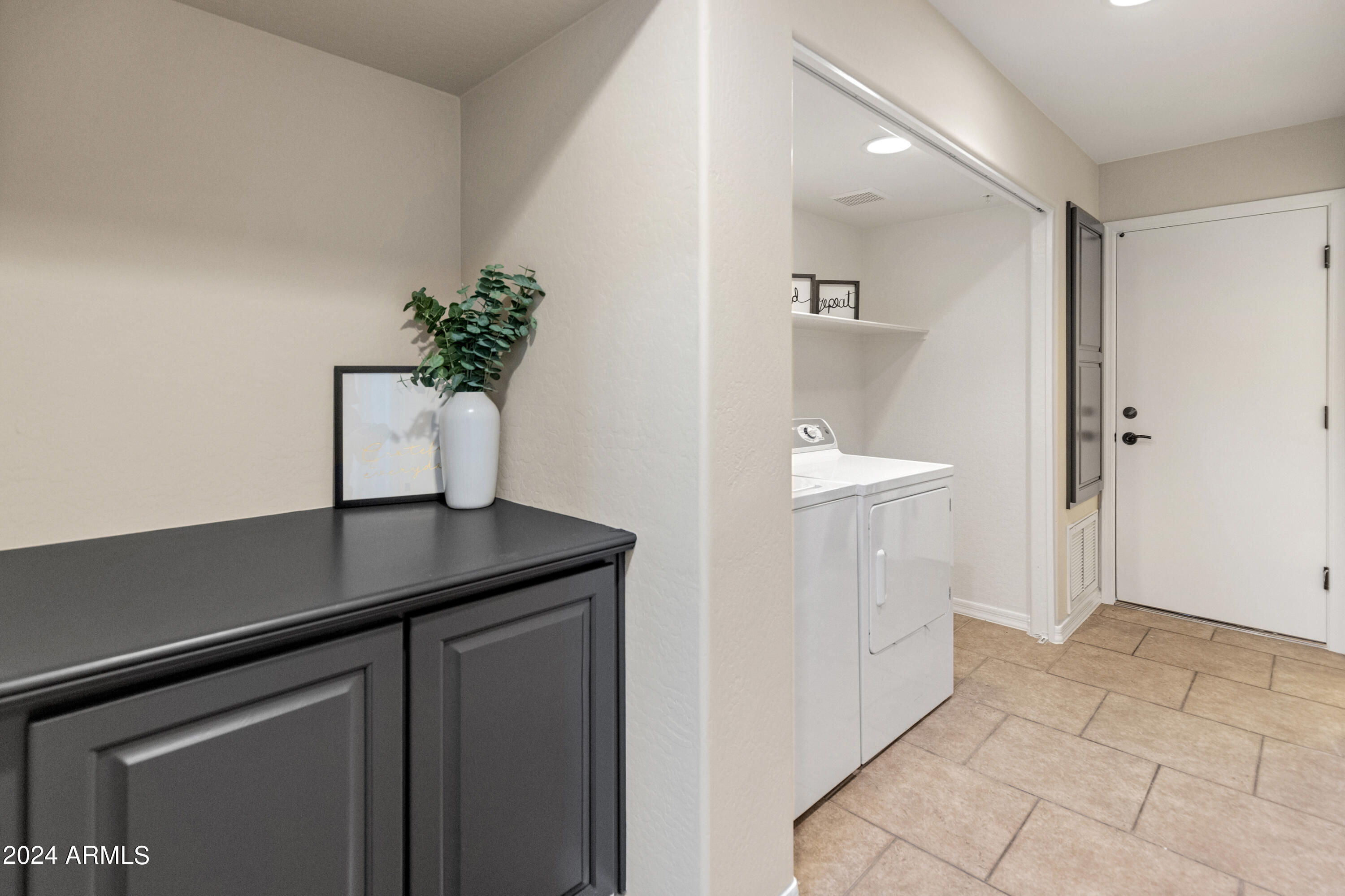 6940 E Cochise Road # 1039