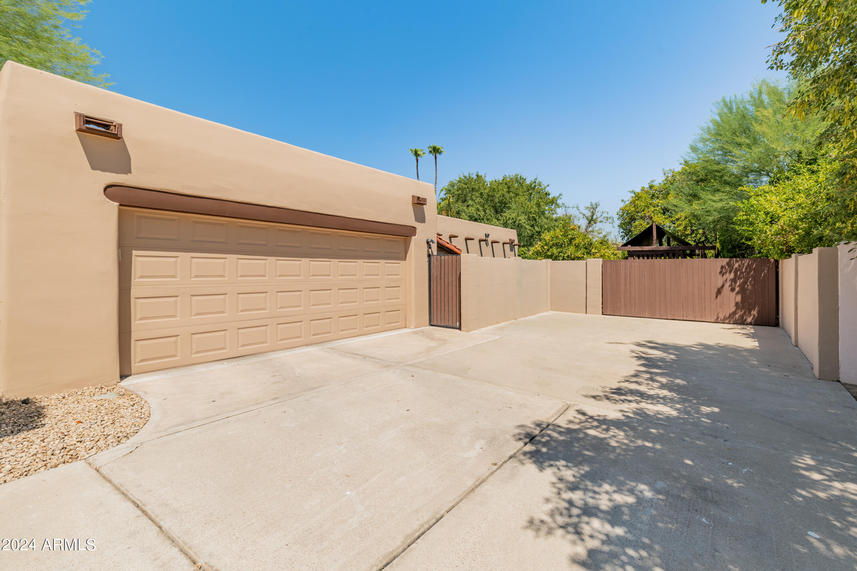 5428 E Oakhurst Way