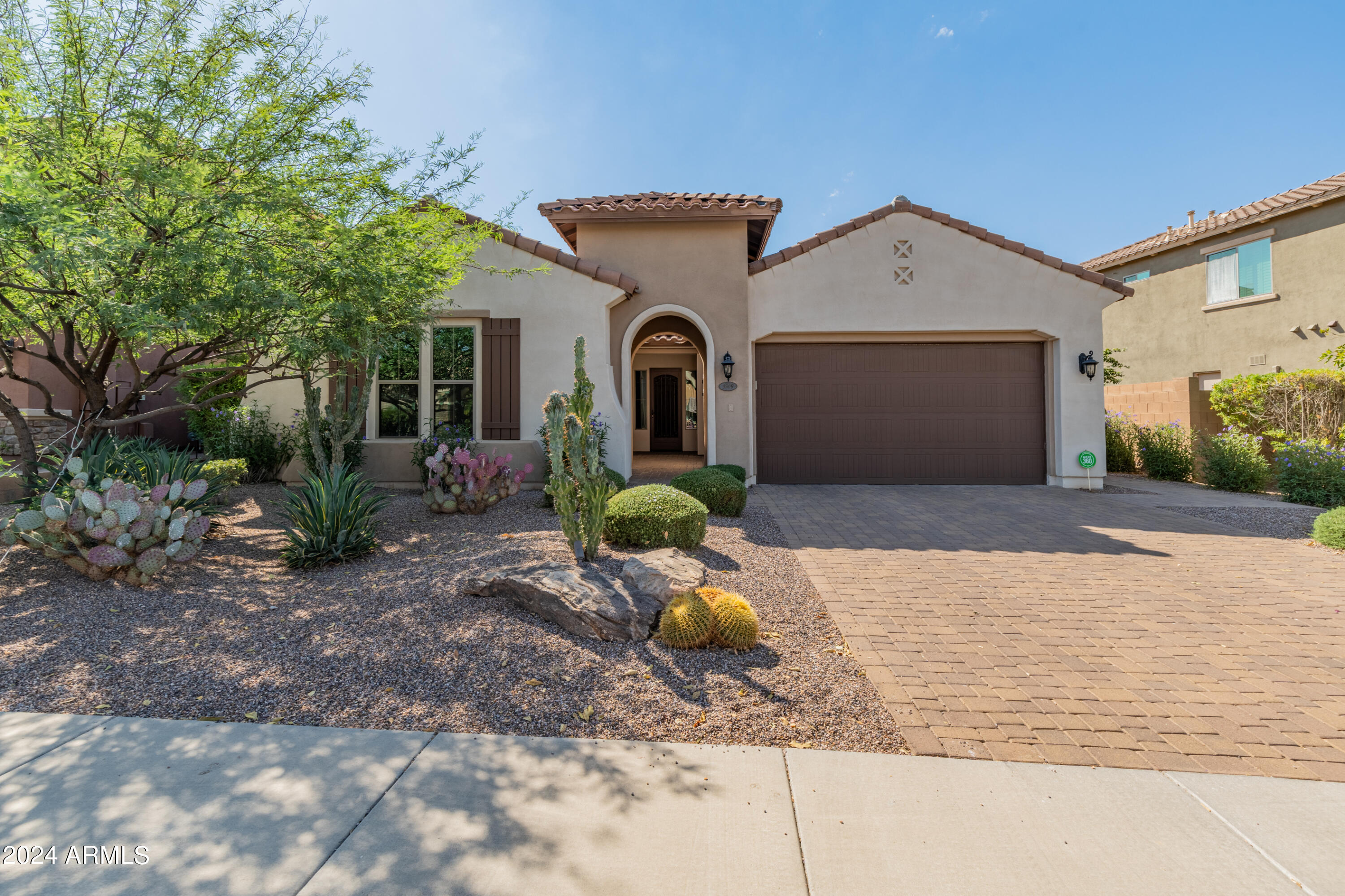 5309 E Barwick Drive