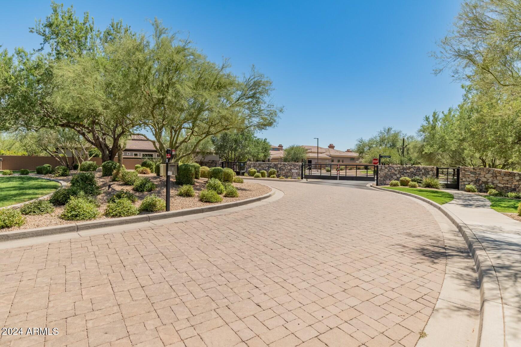 5309 E Barwick Drive