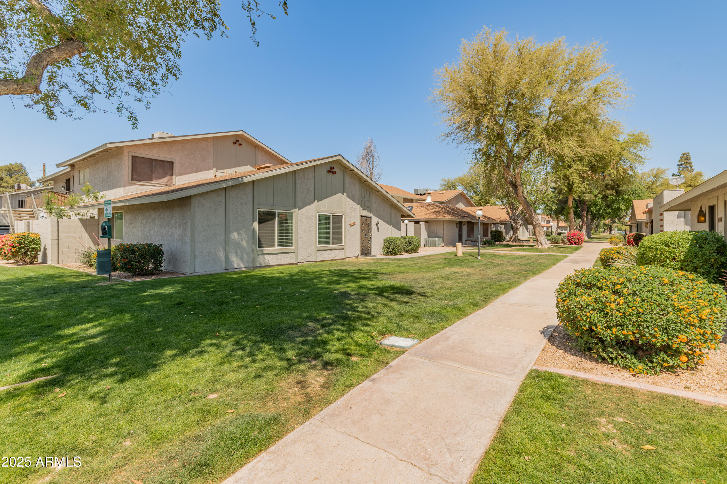 8412 E ROOSEVELT Street