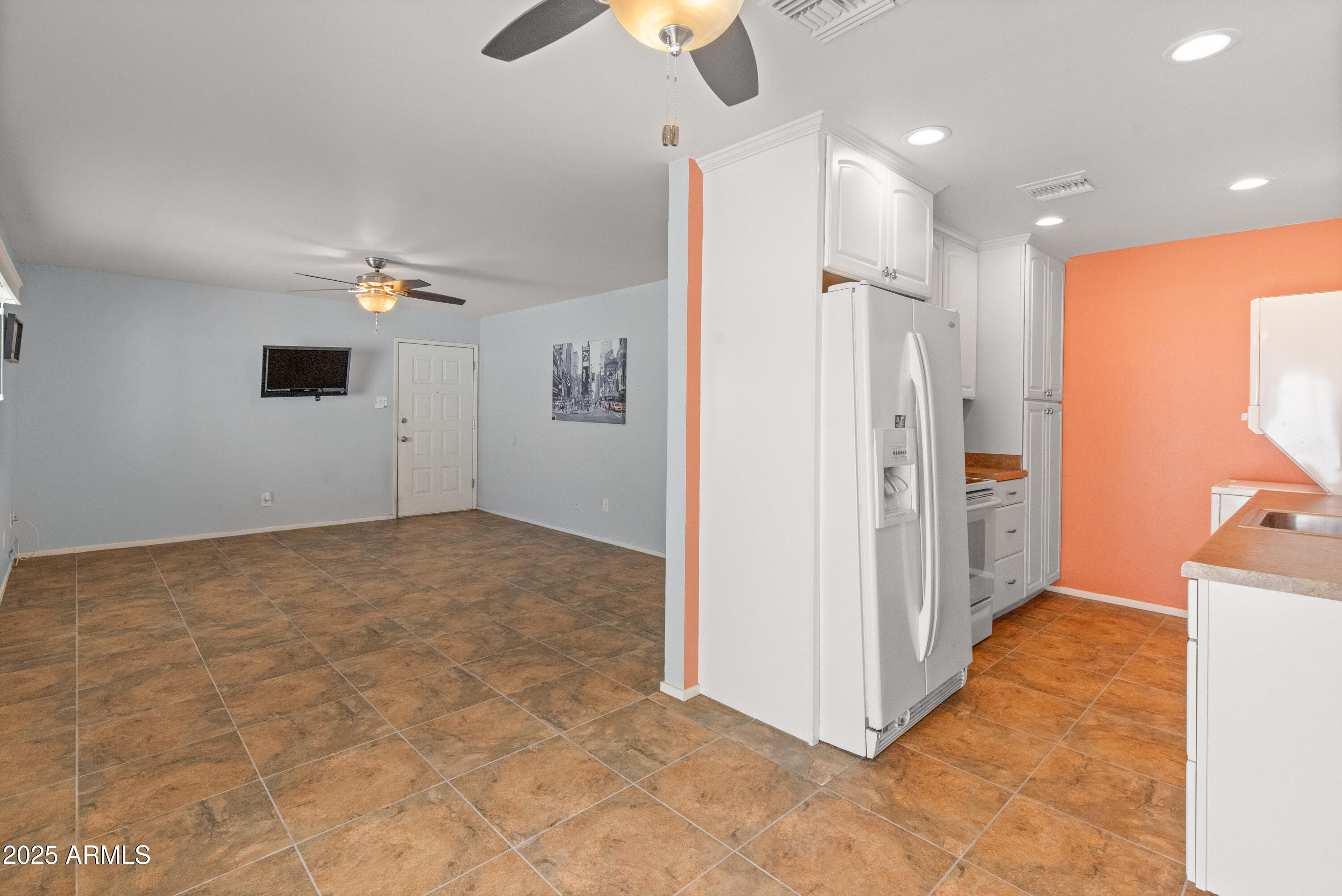 8412 E ROOSEVELT Street