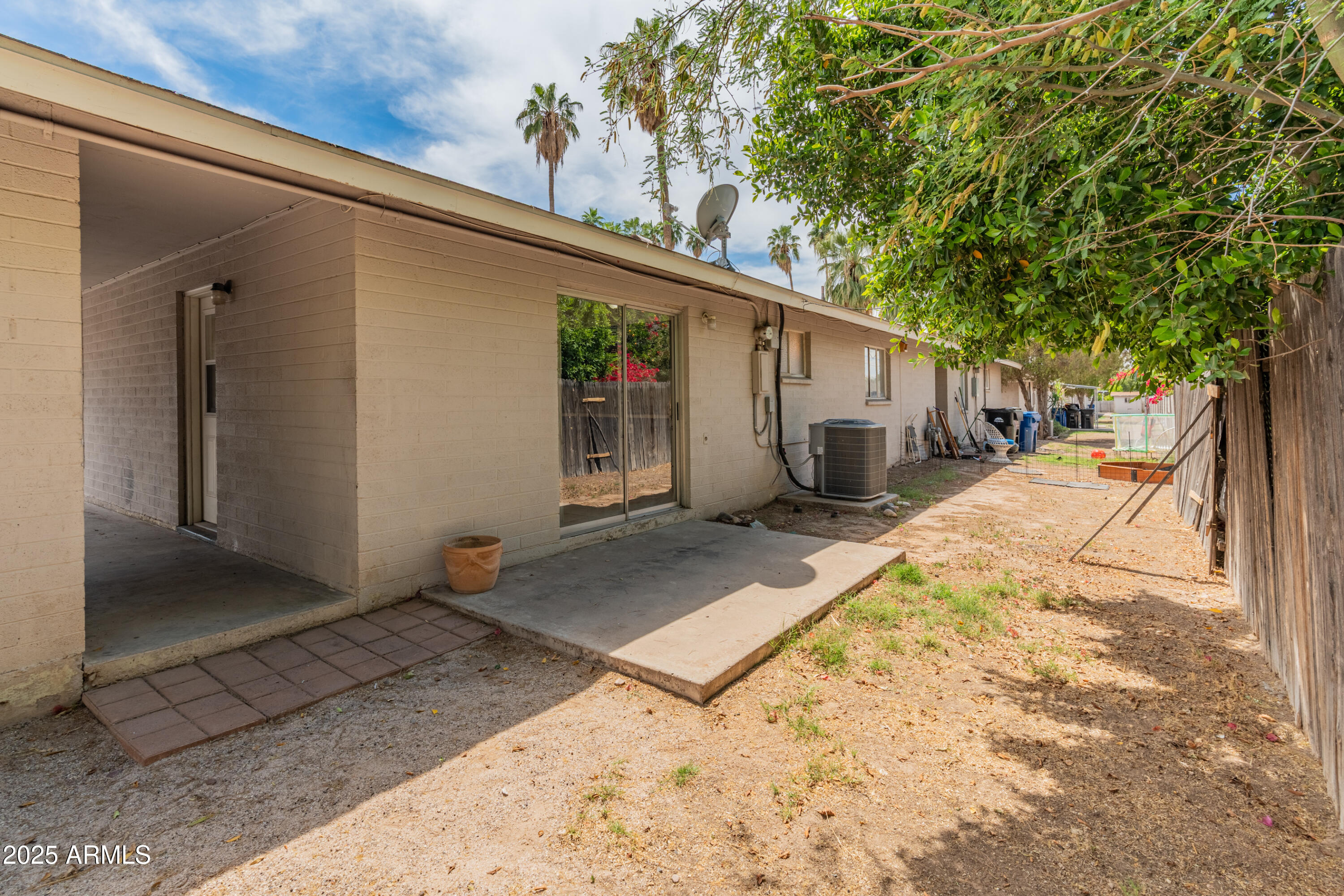 524 W FAIRWAY Drive, 9