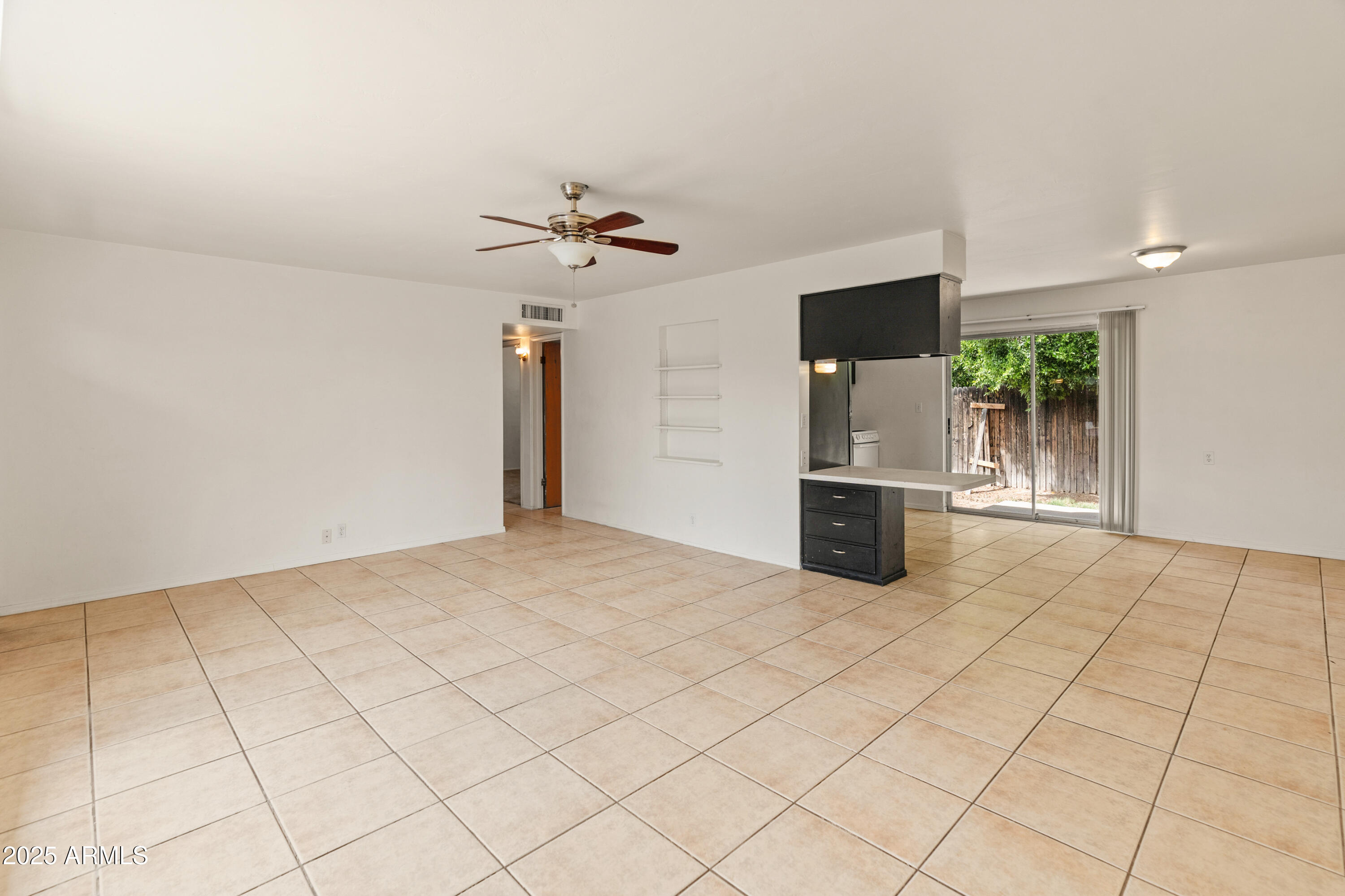 524 W FAIRWAY Drive, 9