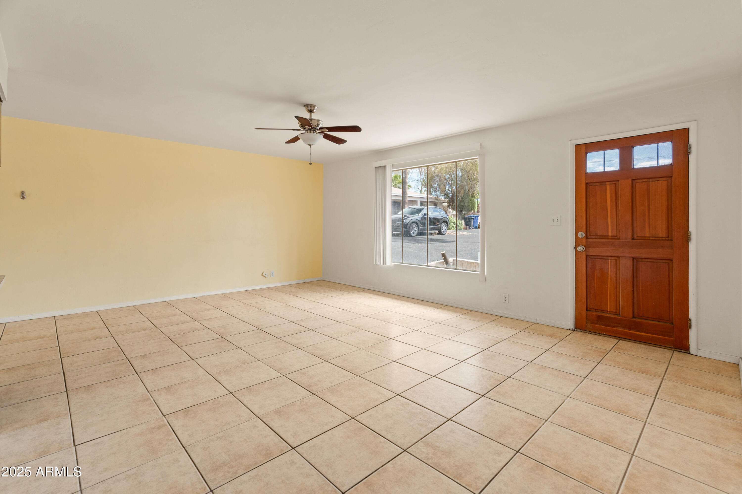 524 W FAIRWAY Drive, 9