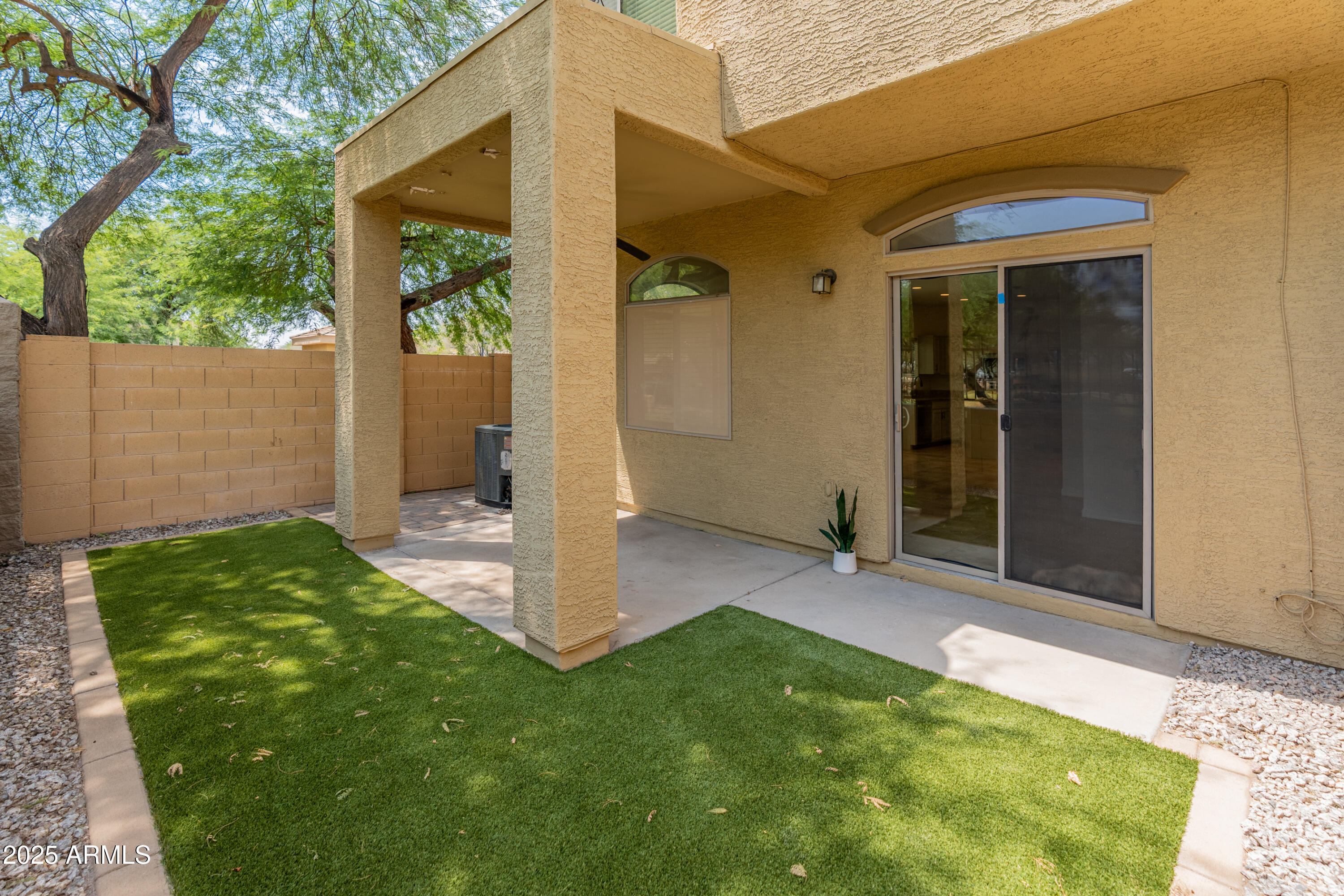 2250 E Deer Valley Road, 104