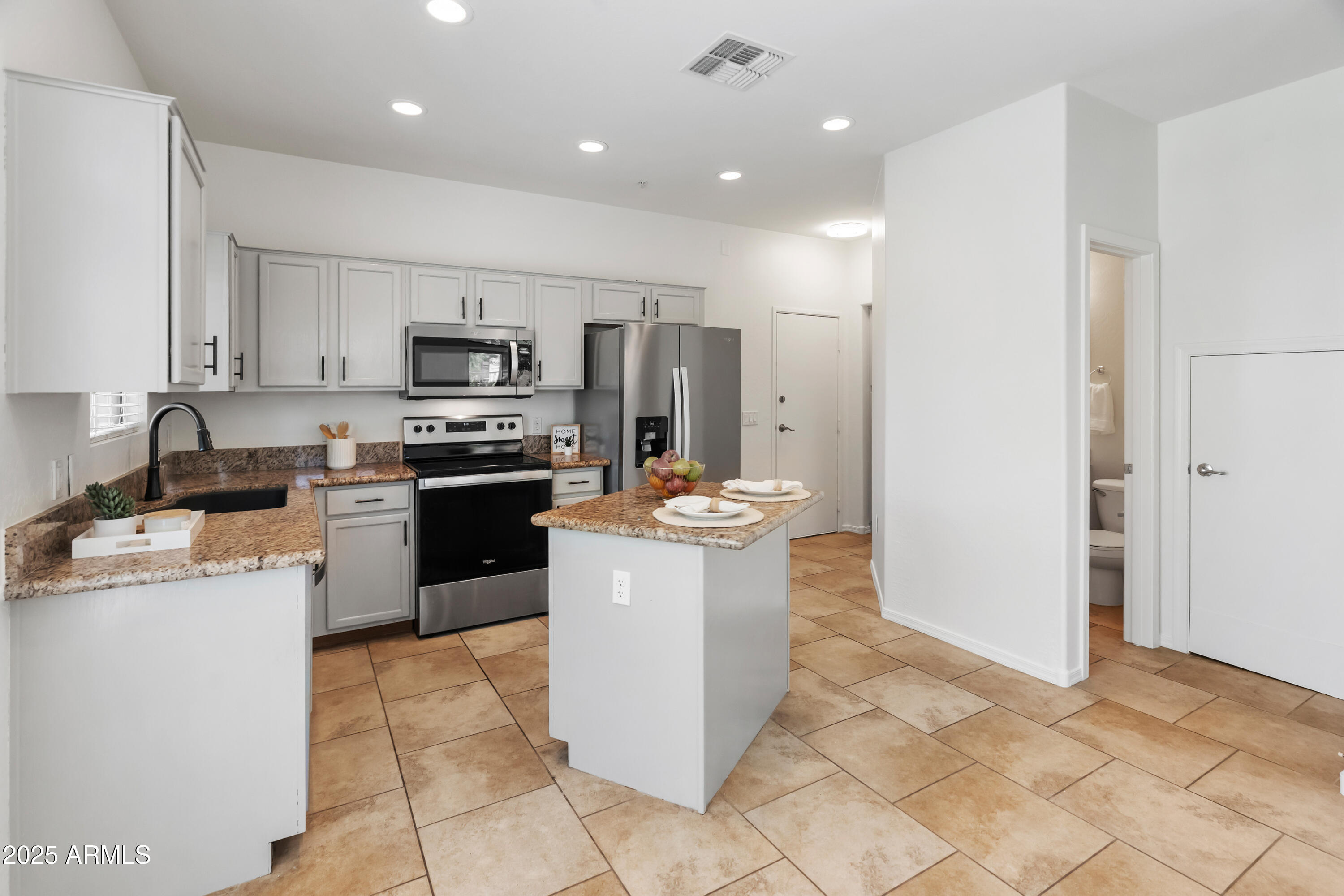 2250 E Deer Valley Road, 104