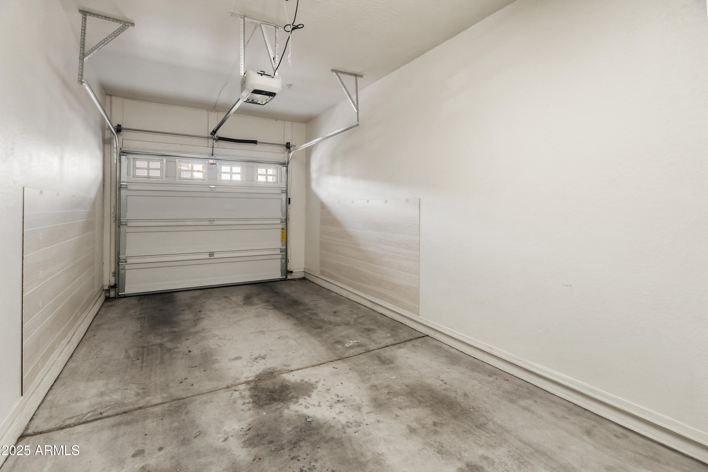 2250 E Deer Valley Road, 104