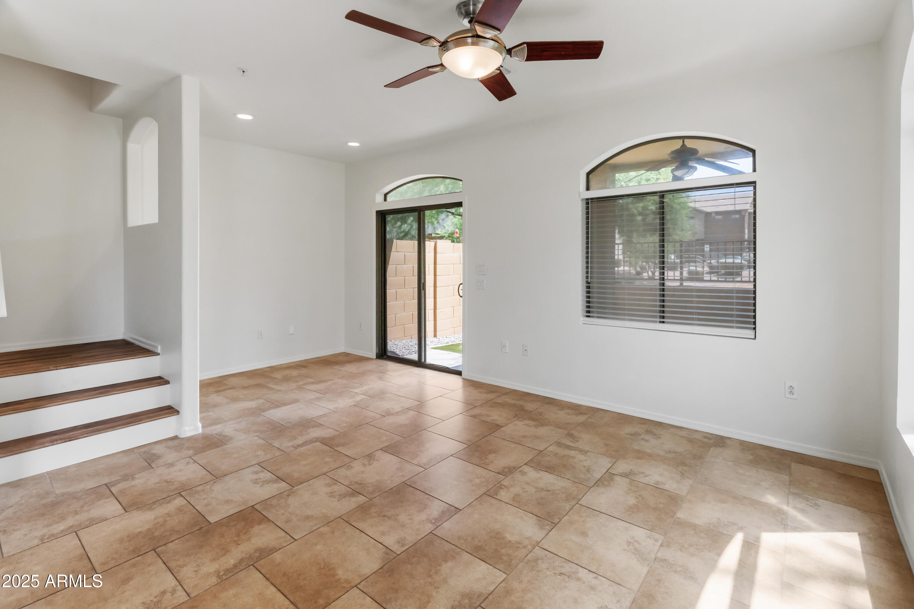 2250 E Deer Valley Road, 104