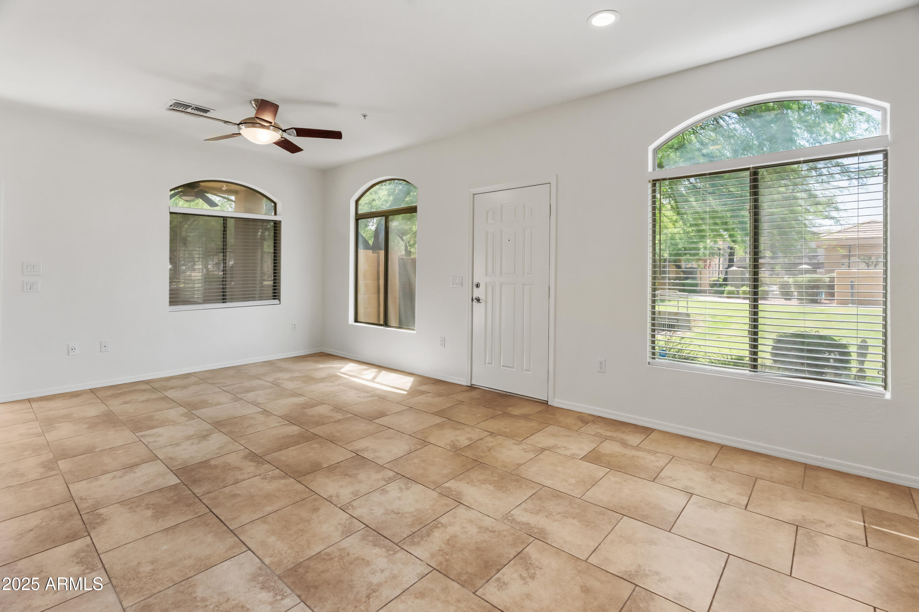 2250 E Deer Valley Road, 104