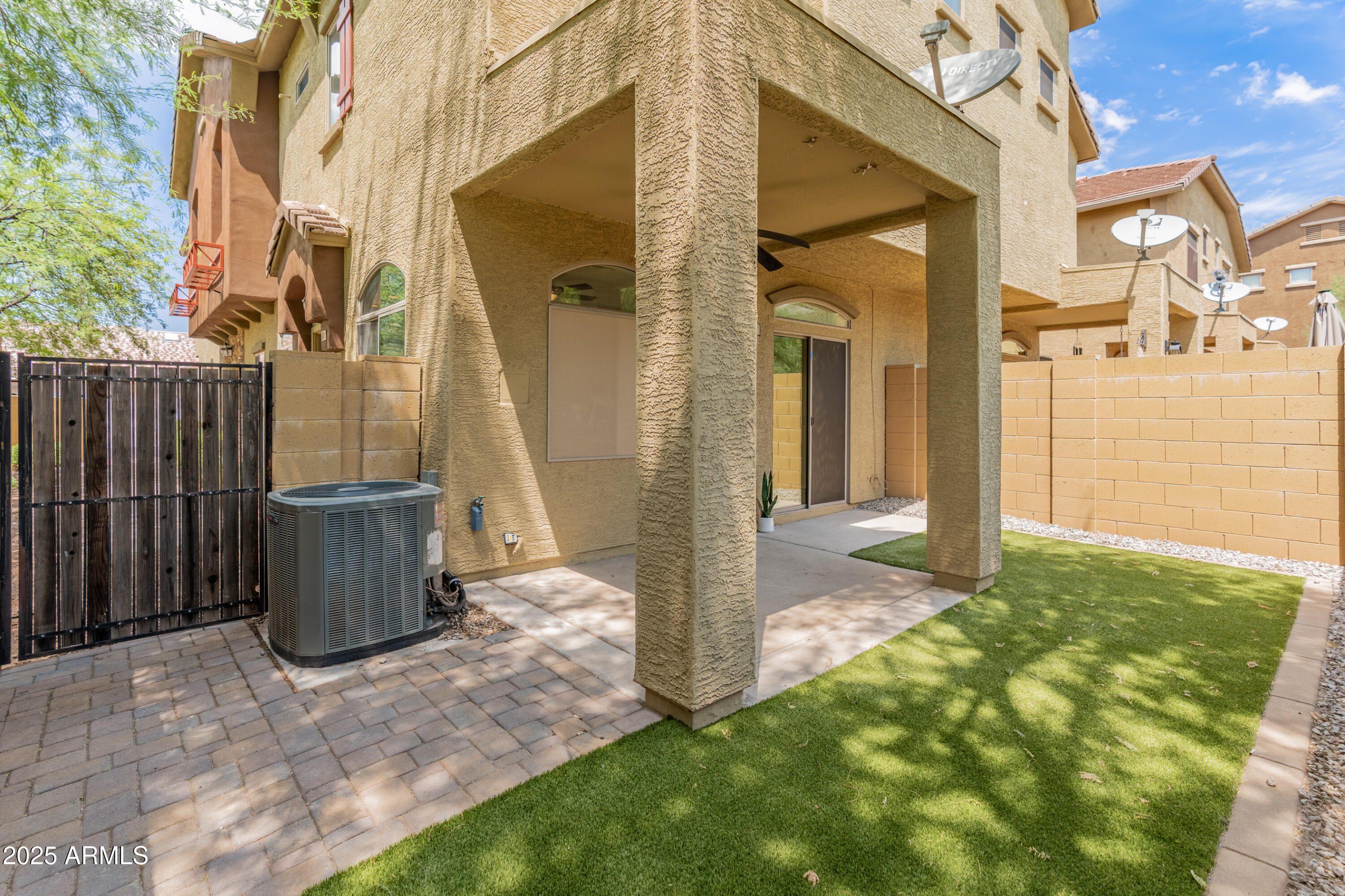 2250 E Deer Valley Road, 104