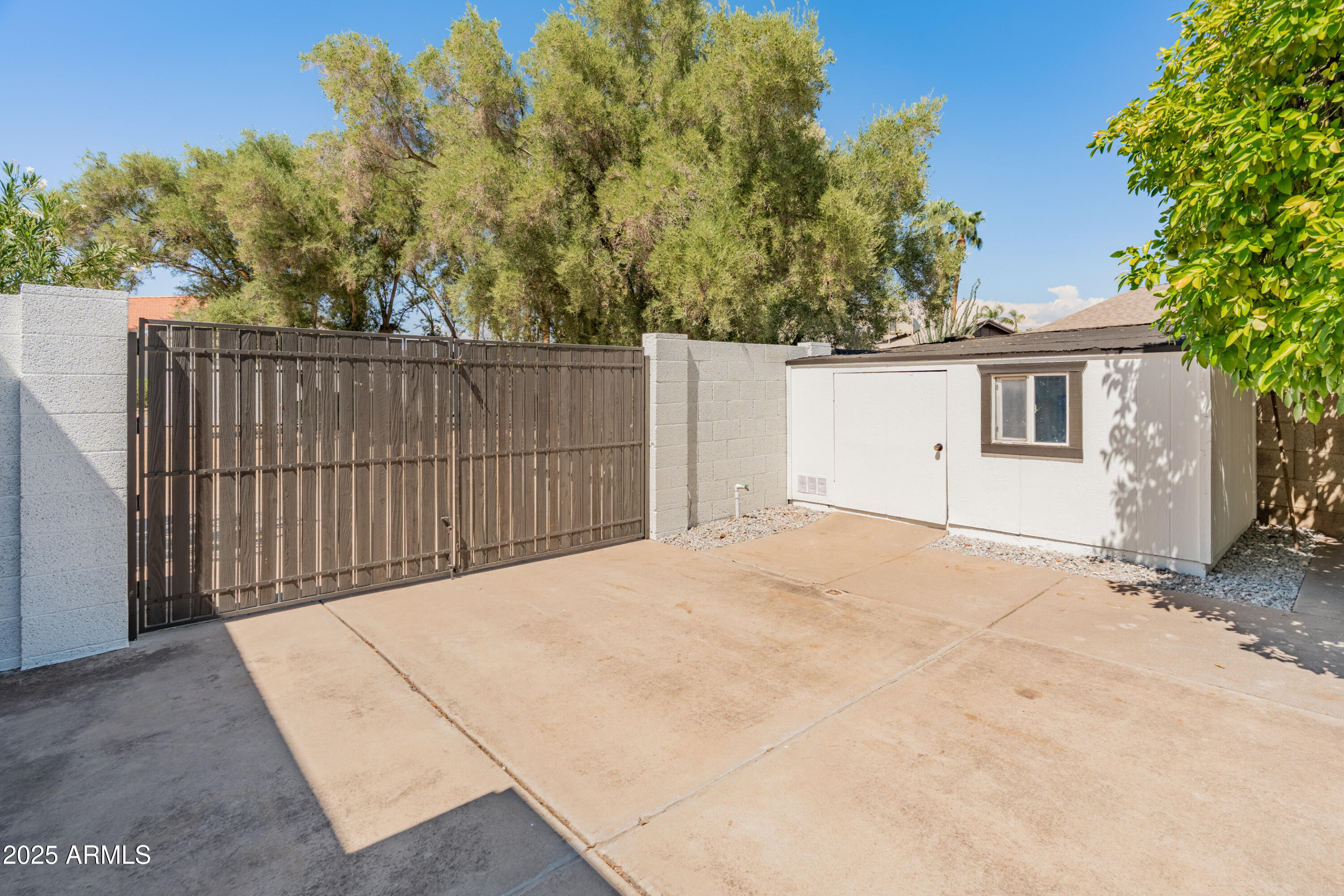 6049 E Crocus Drive