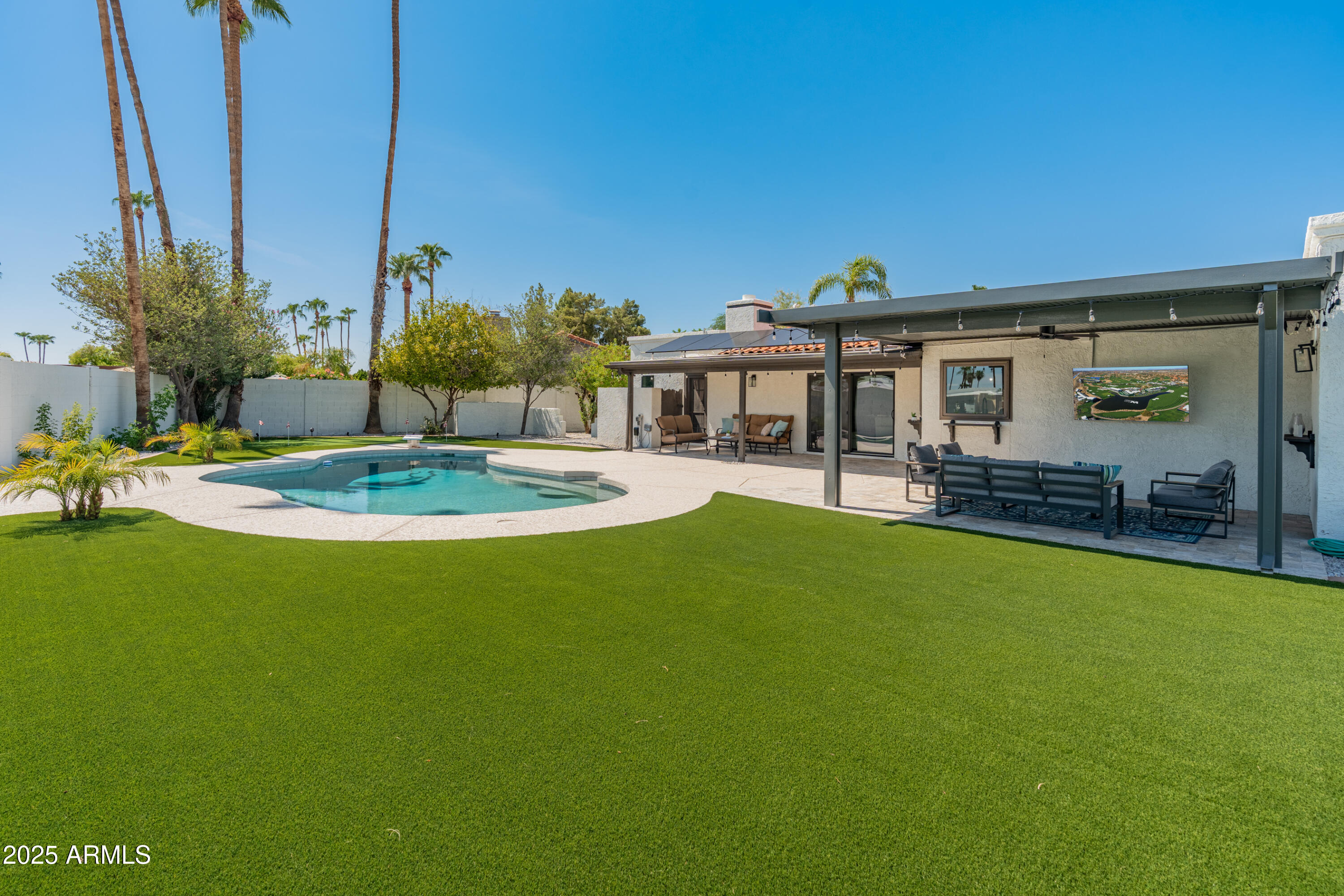 6049 E Crocus Drive