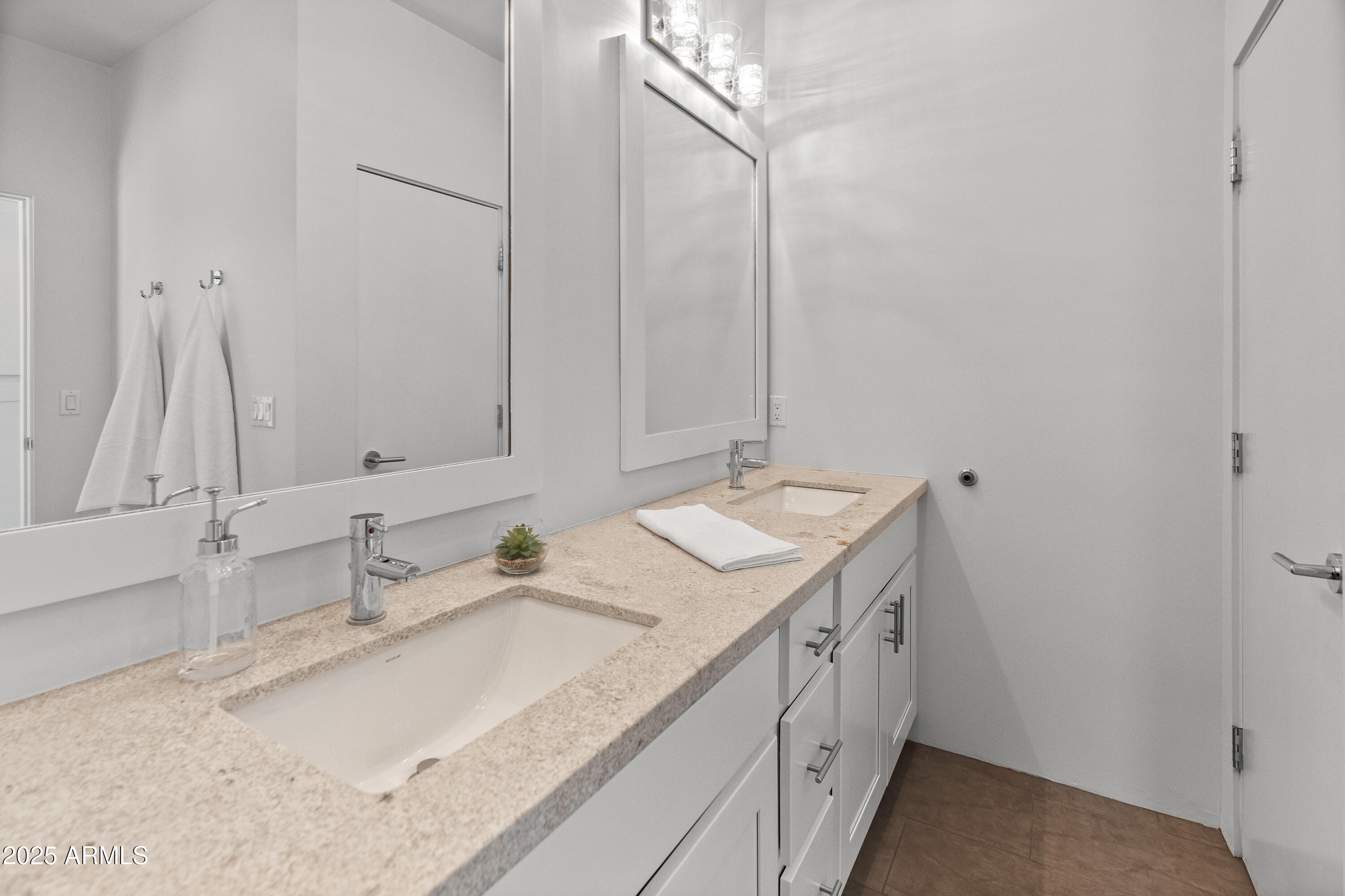 4339 E Via Estrella Court