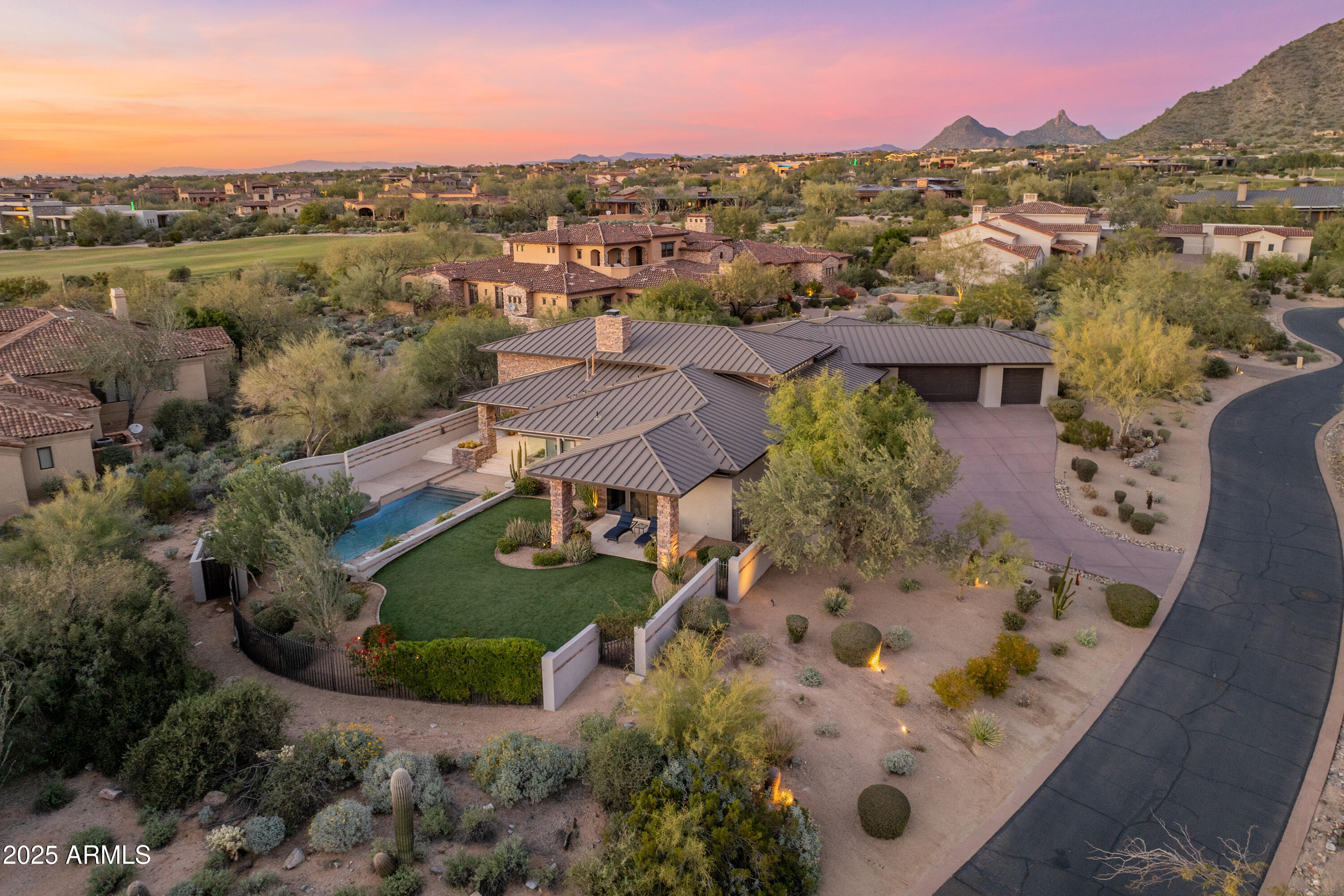 9810 E Thompson Peak Parkway 807