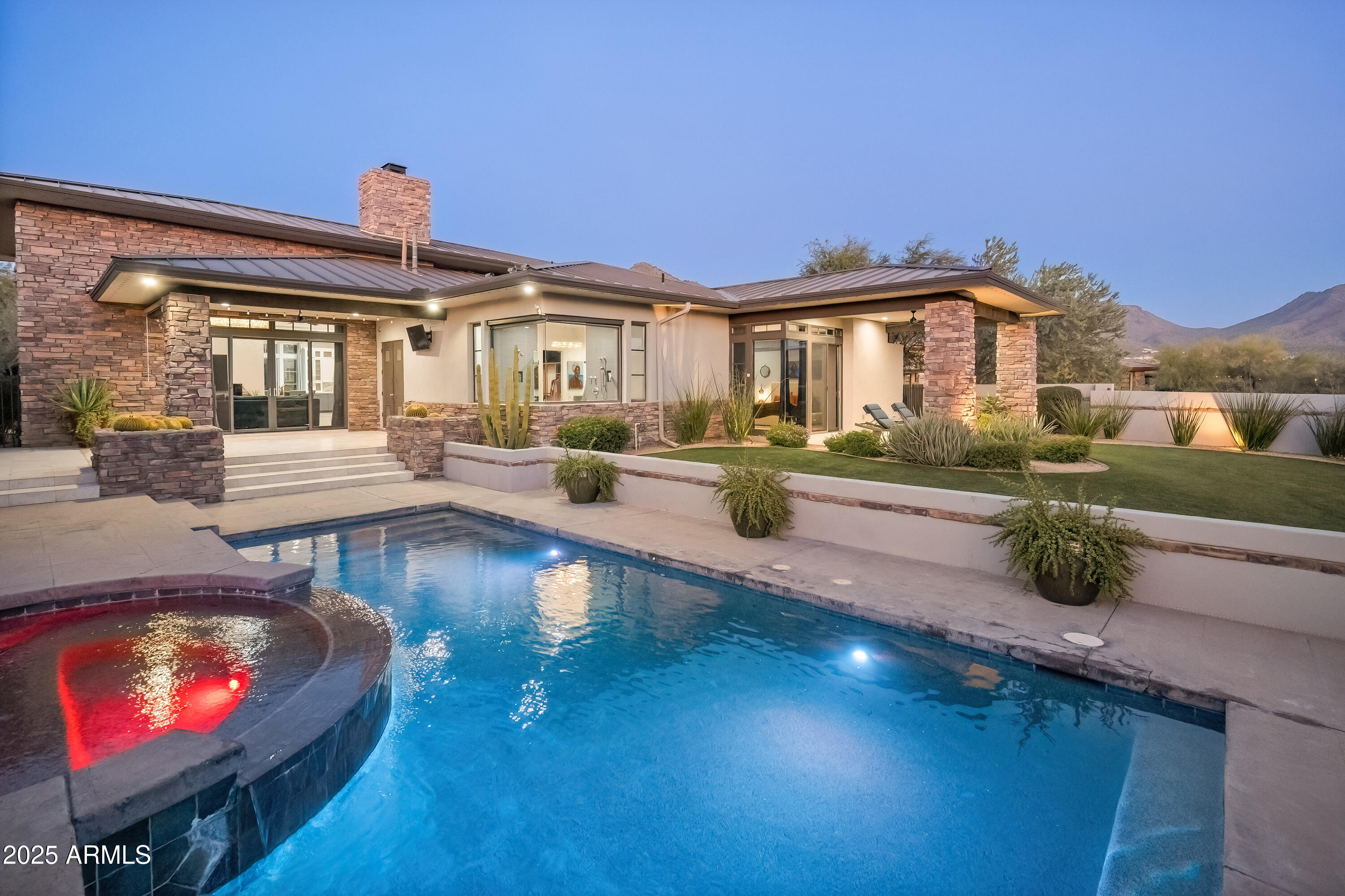 9810 E Thompson Peak Parkway 807