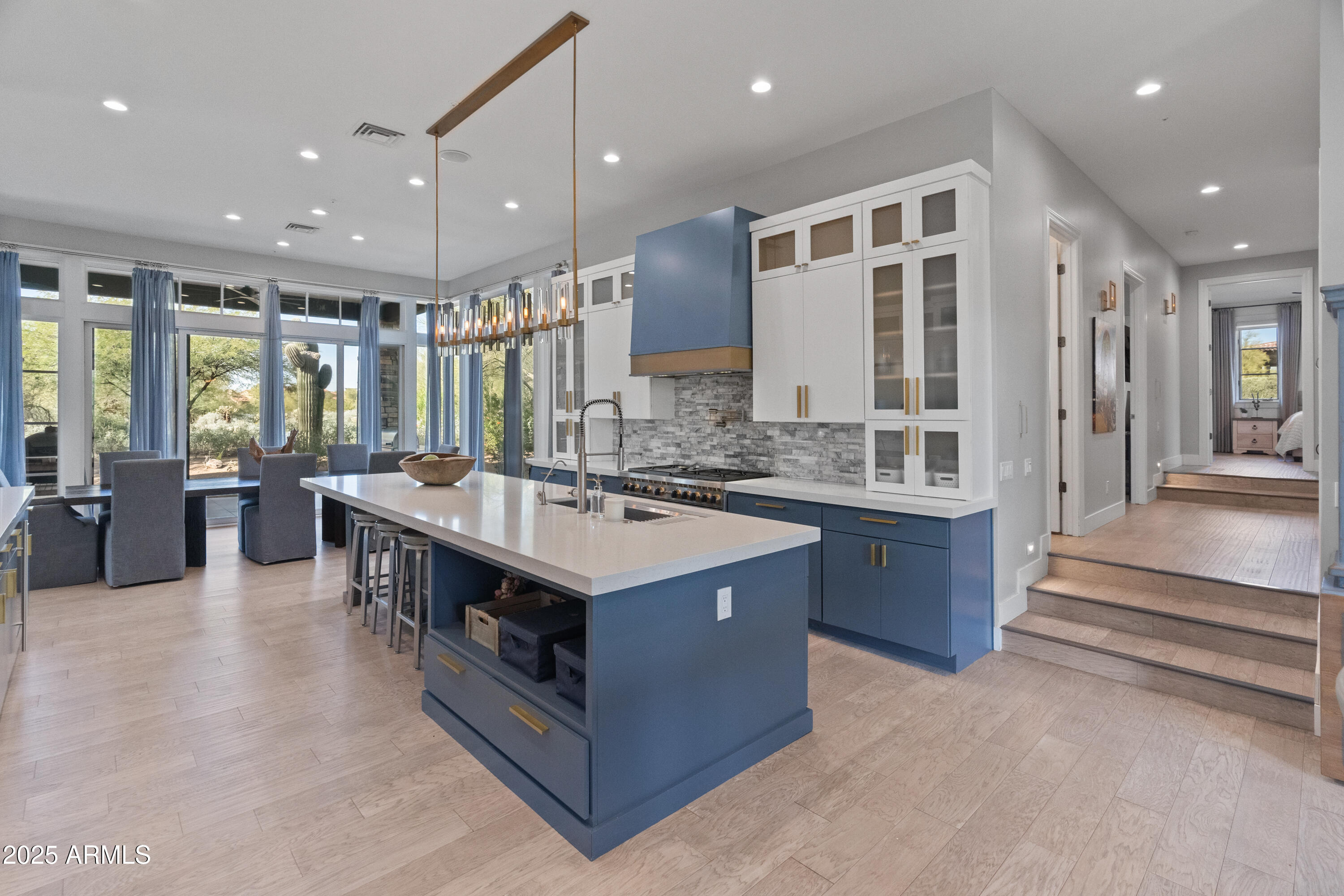 9810 E Thompson Peak Parkway 807