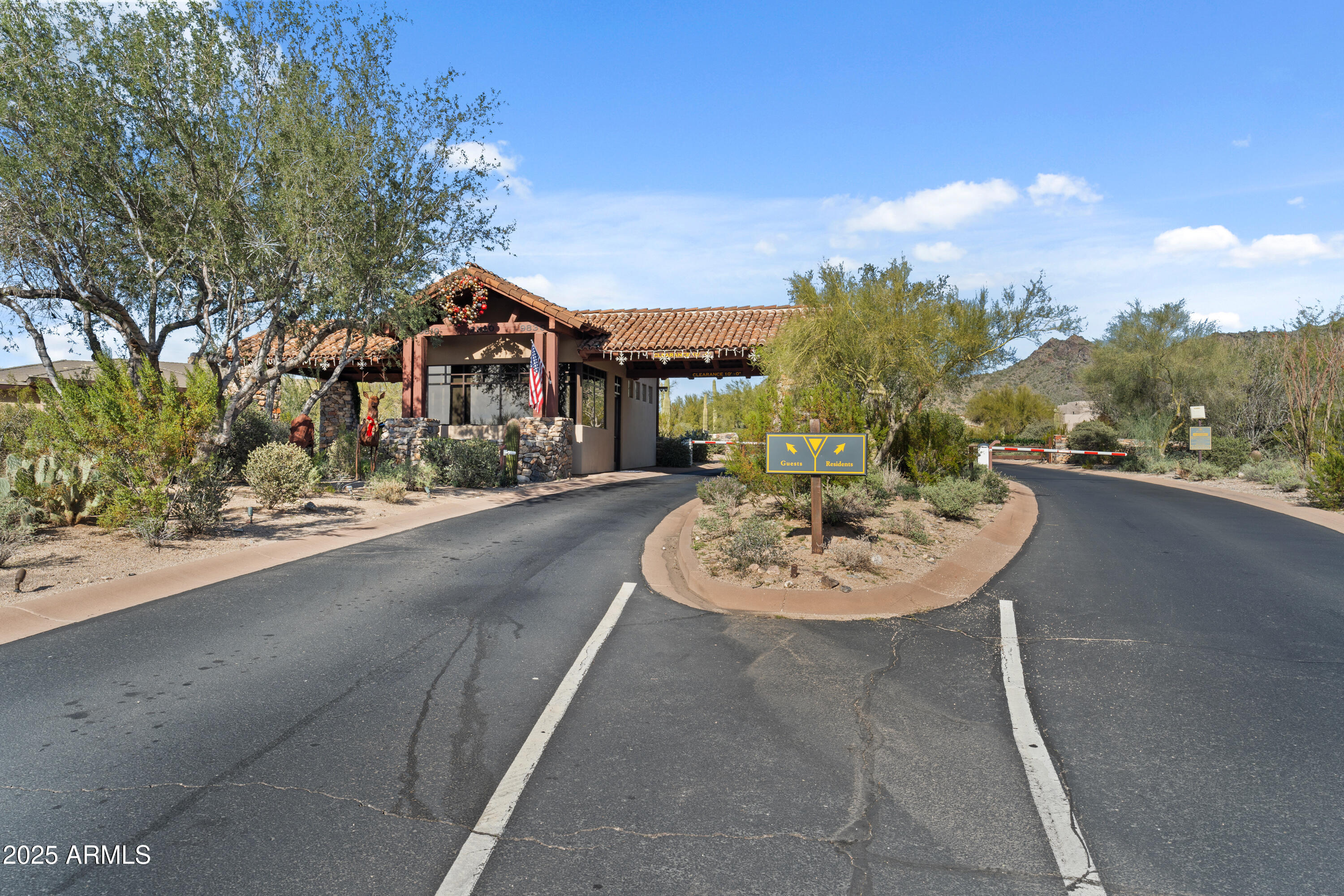 9810 E Thompson Peak Parkway 807